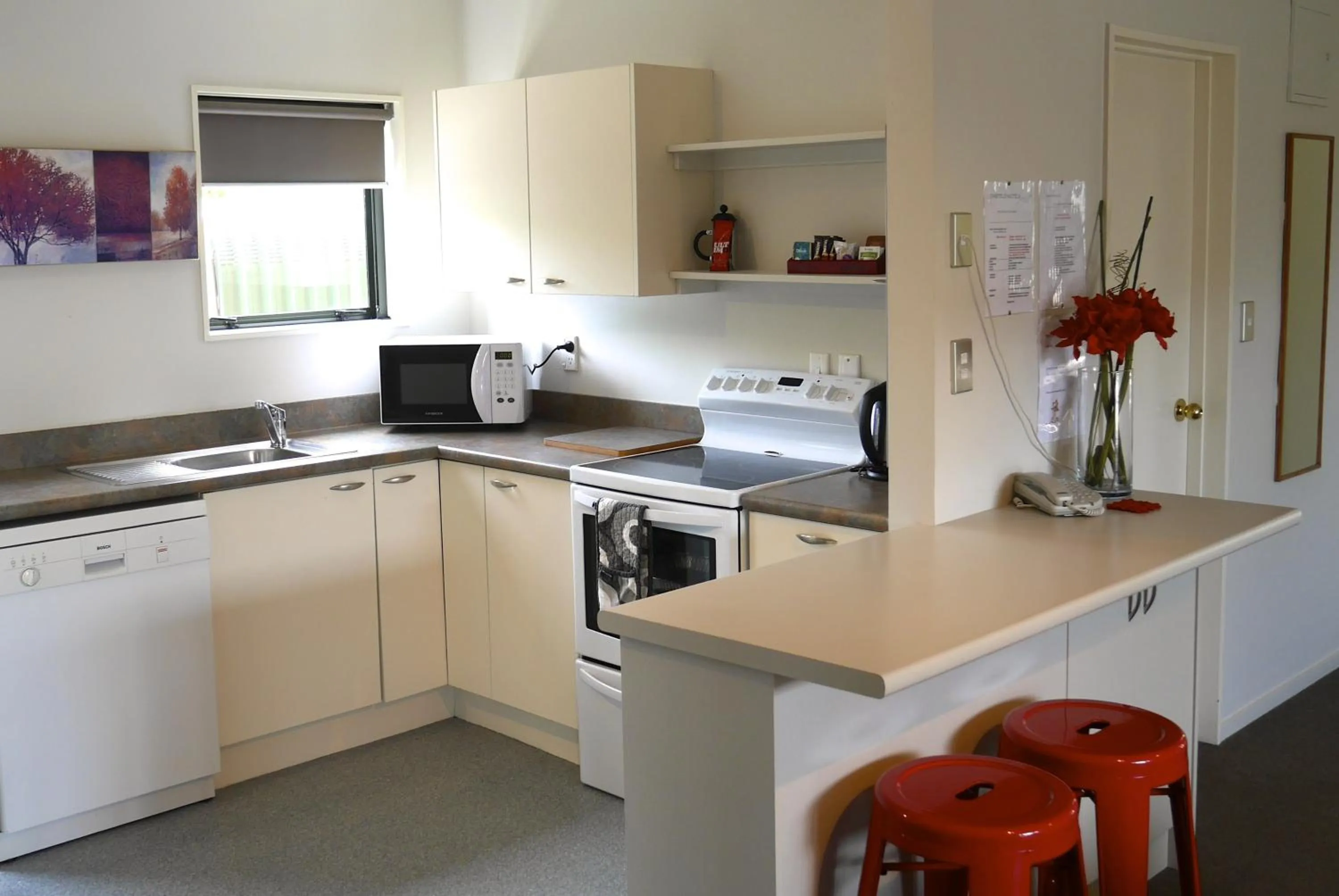 Kitchen or kitchenette in Darfield Motel