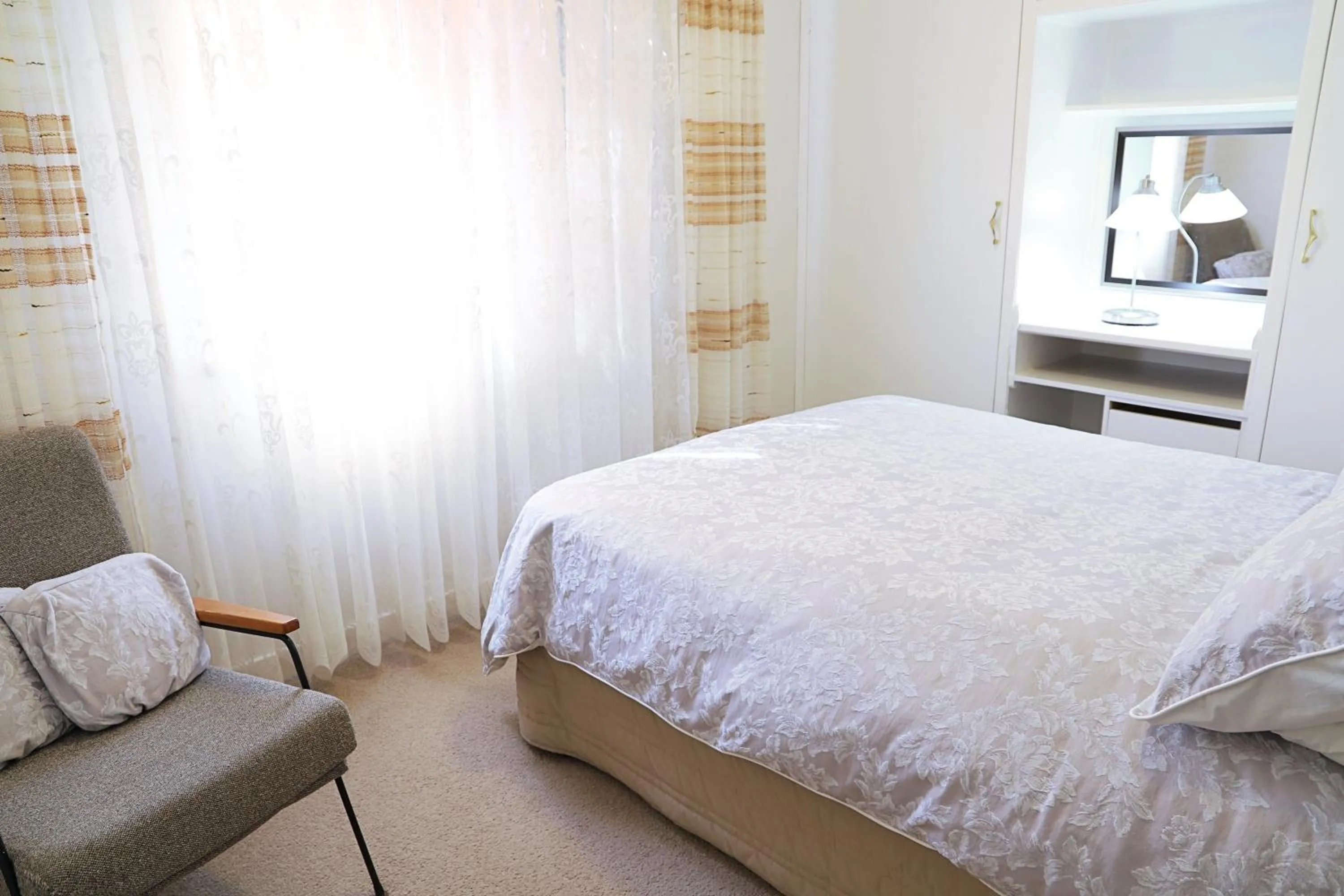 Bed in Capon Cottage