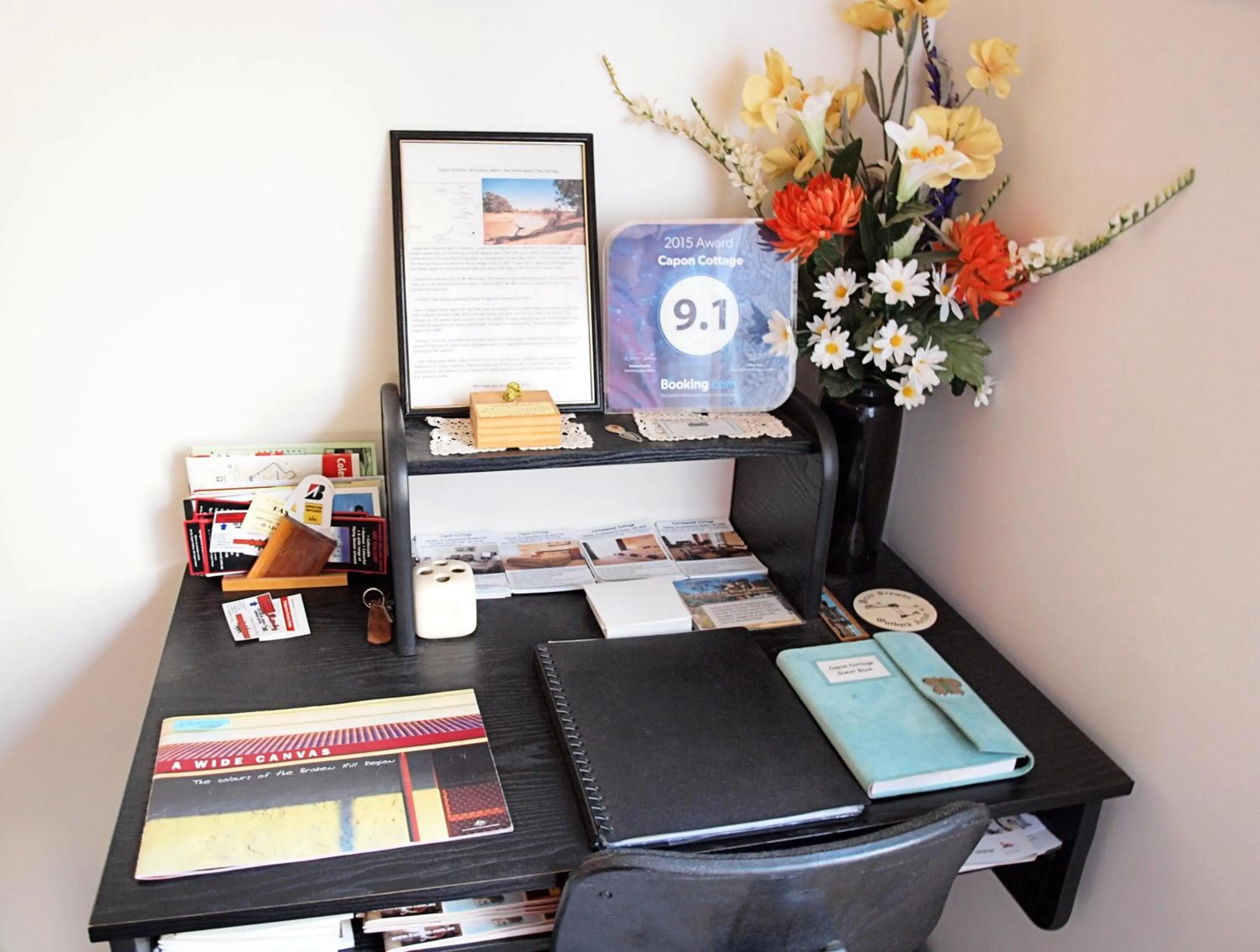 Living room in Capon Cottage