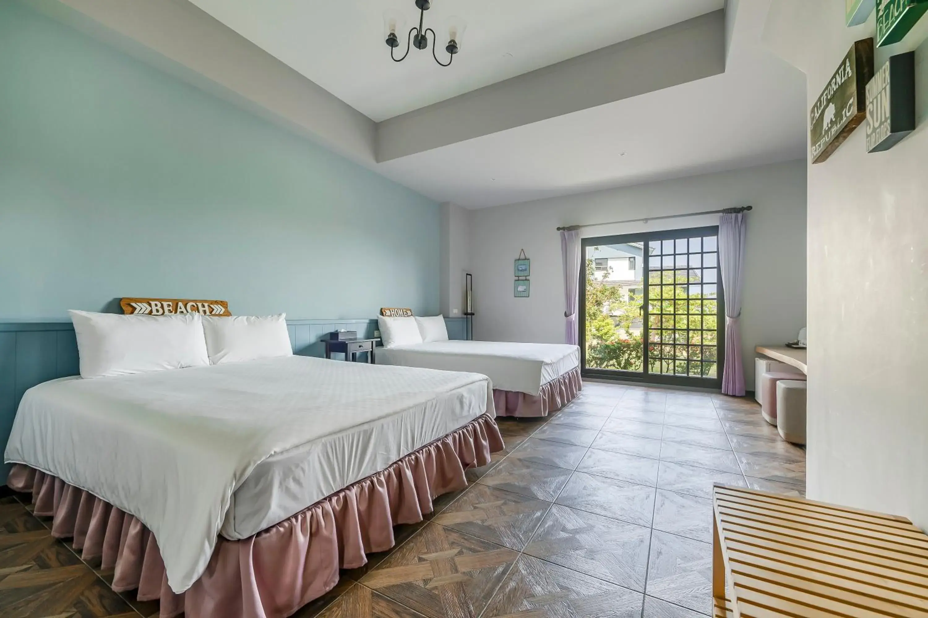 Quadruple Room with Garden View in Kavana Cottage Quadruple Room with Garden View in Kavana Cottage