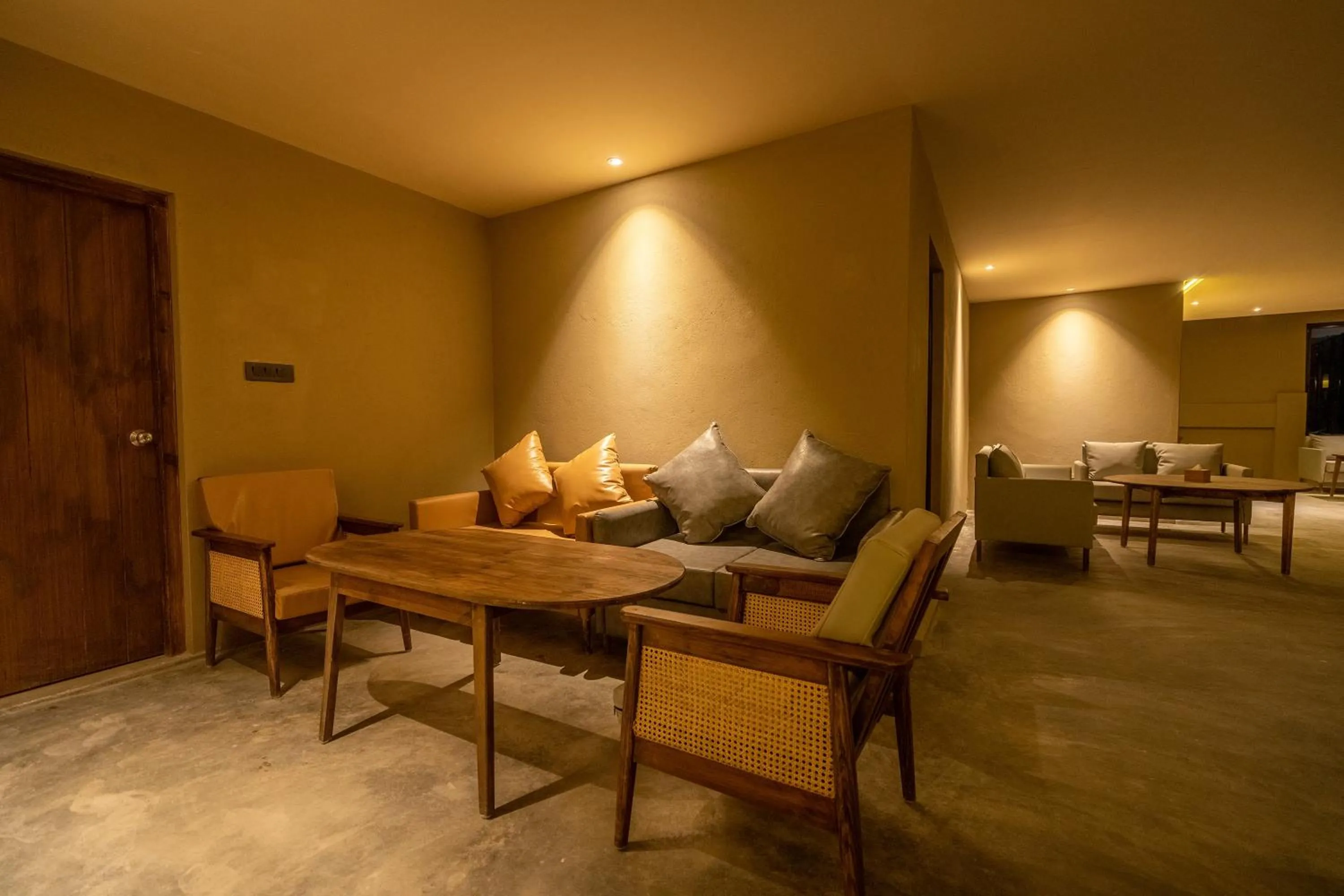 Restaurant/places to eat in Nana Mountain Resort Mt Annapurna View