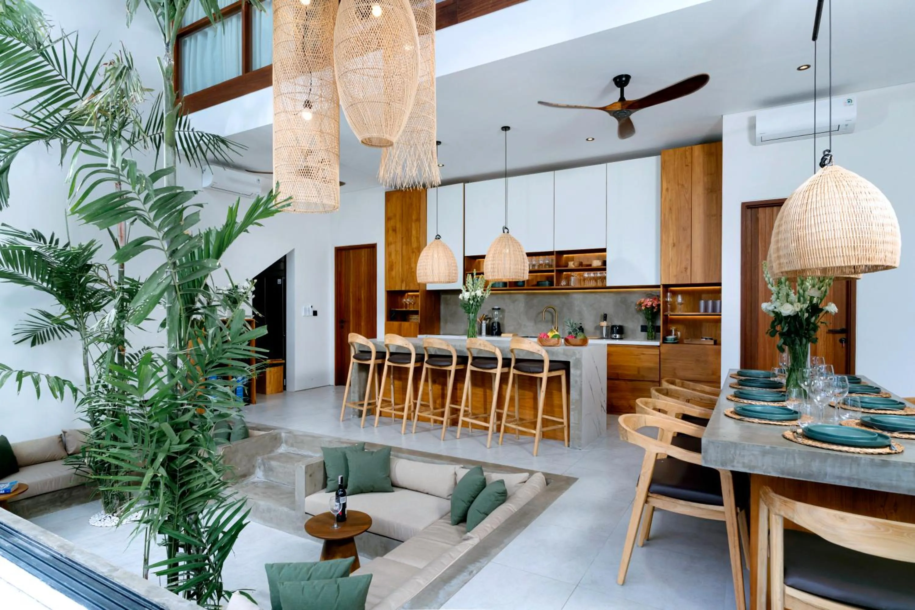 Communal kitchen in Baliwood Bingin