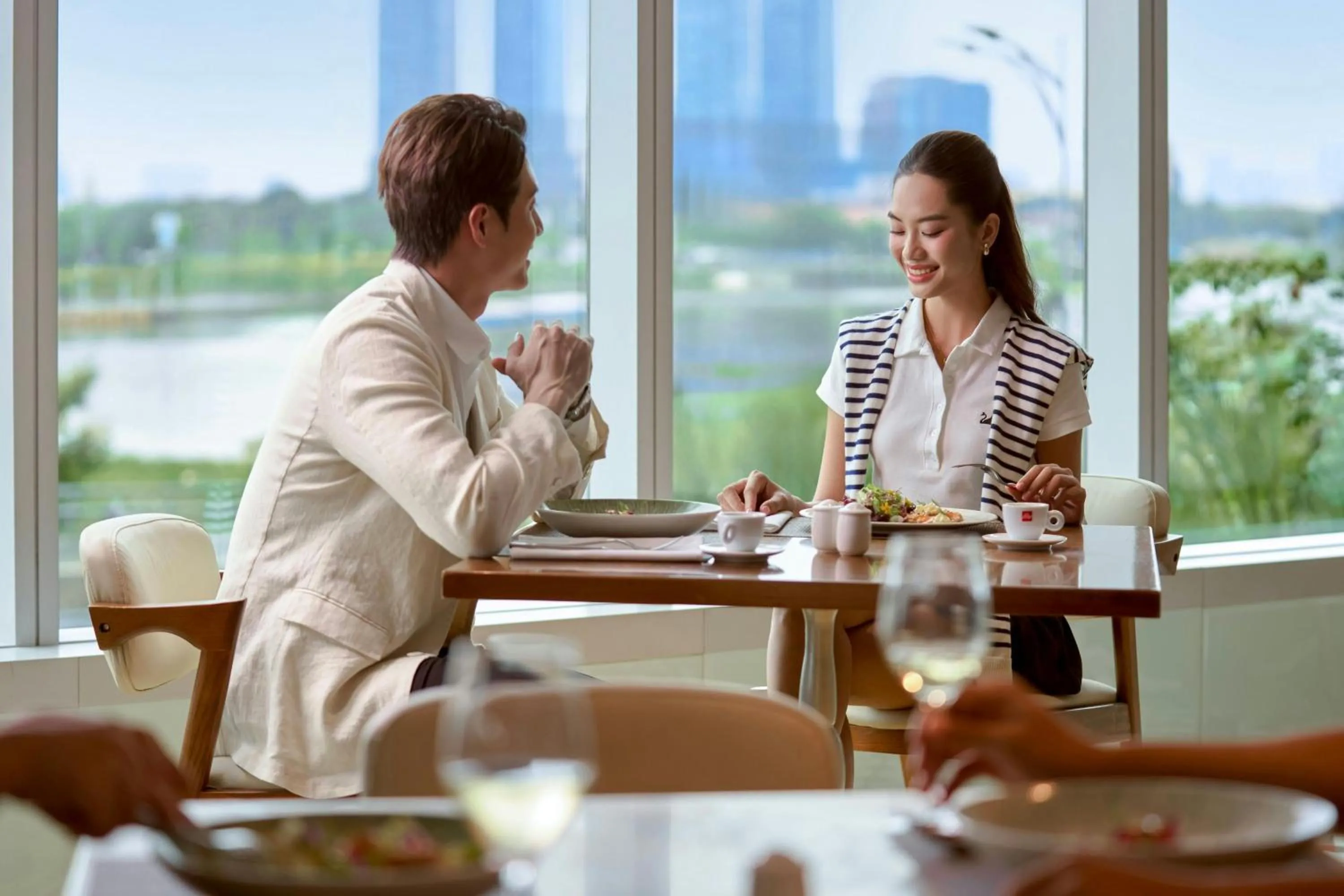 Restaurant/places to eat in Le Meridien Saigon