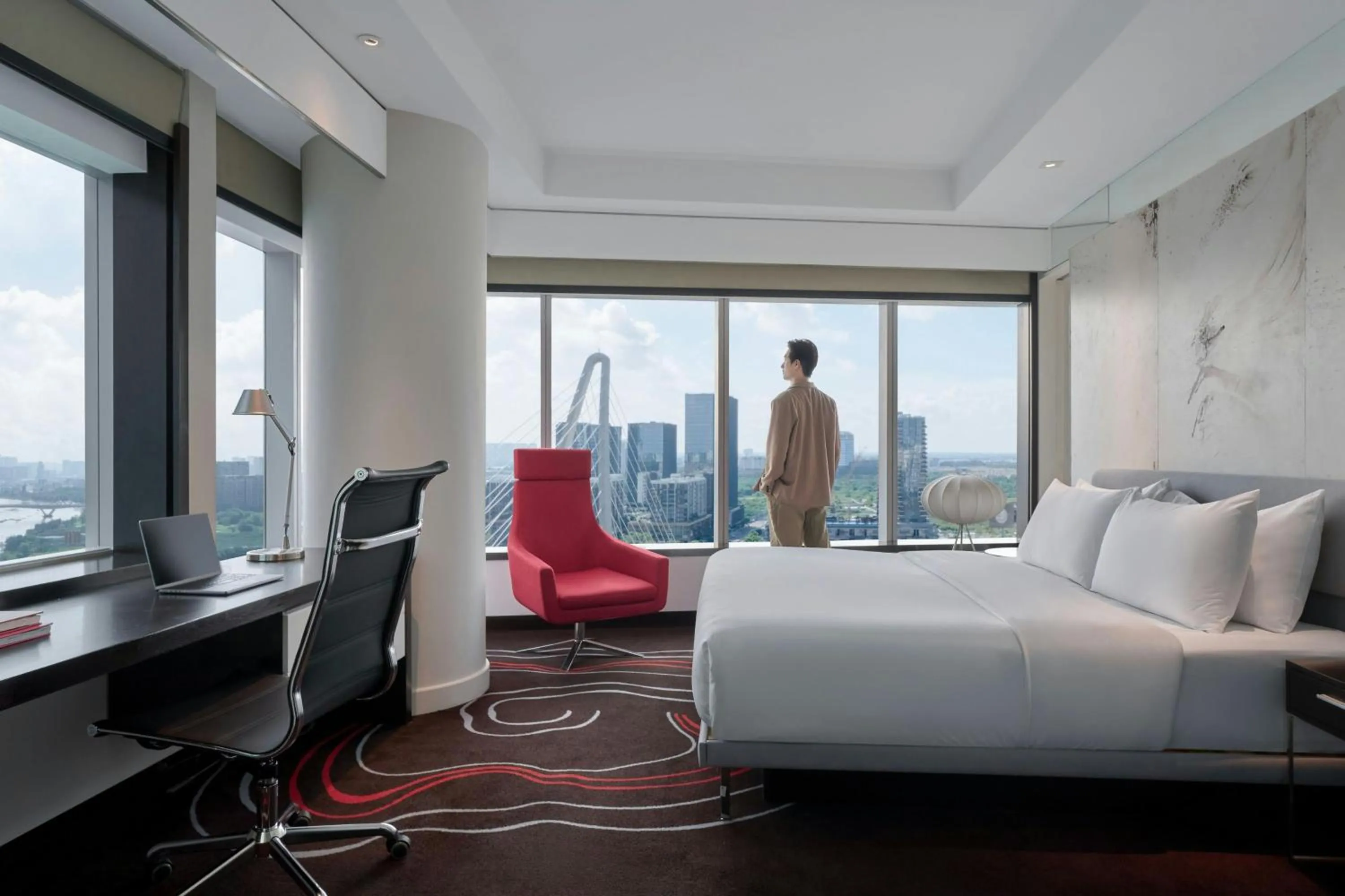 Bedroom in Le Meridien Saigon