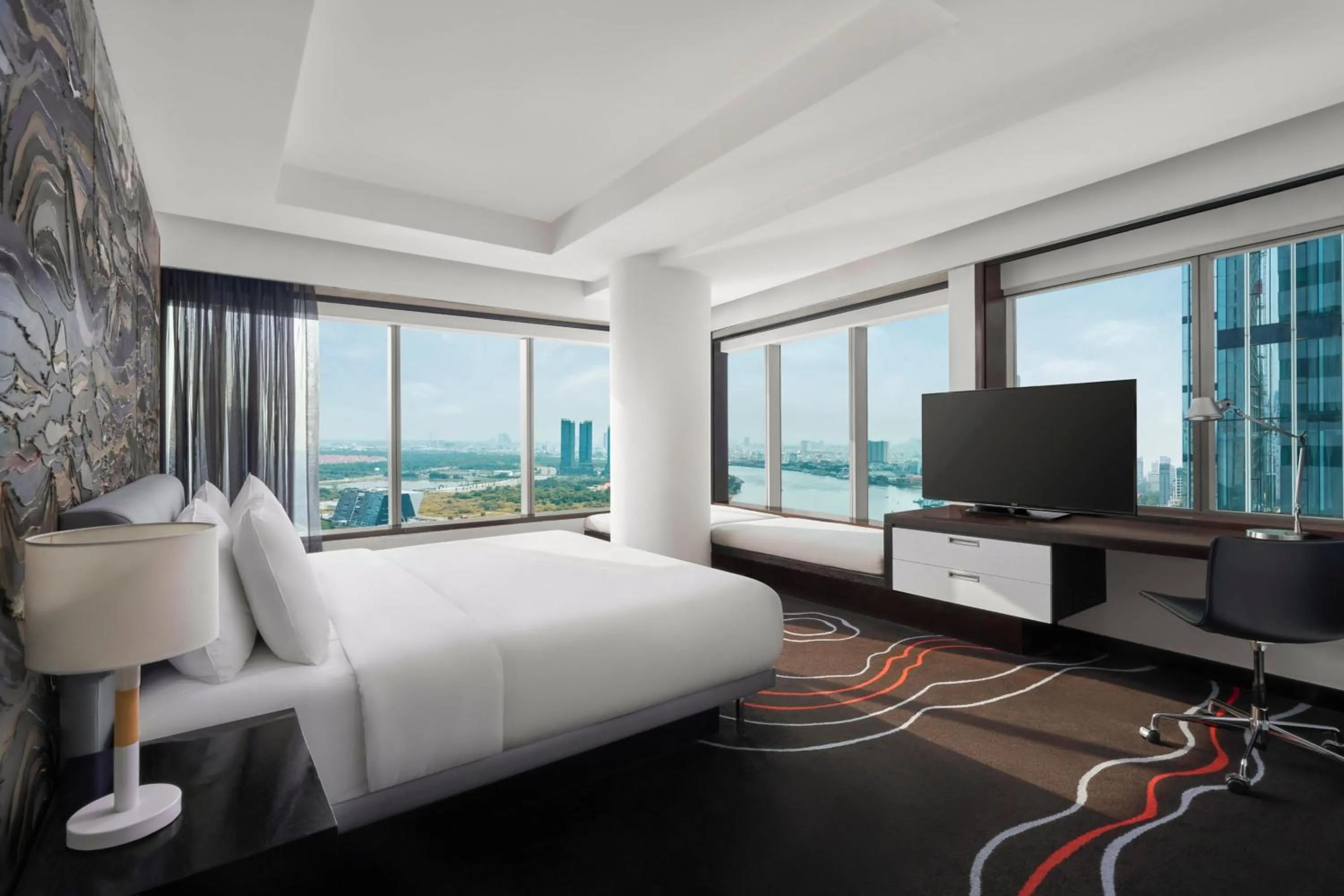 Bedroom, Bed in Le Meridien Saigon