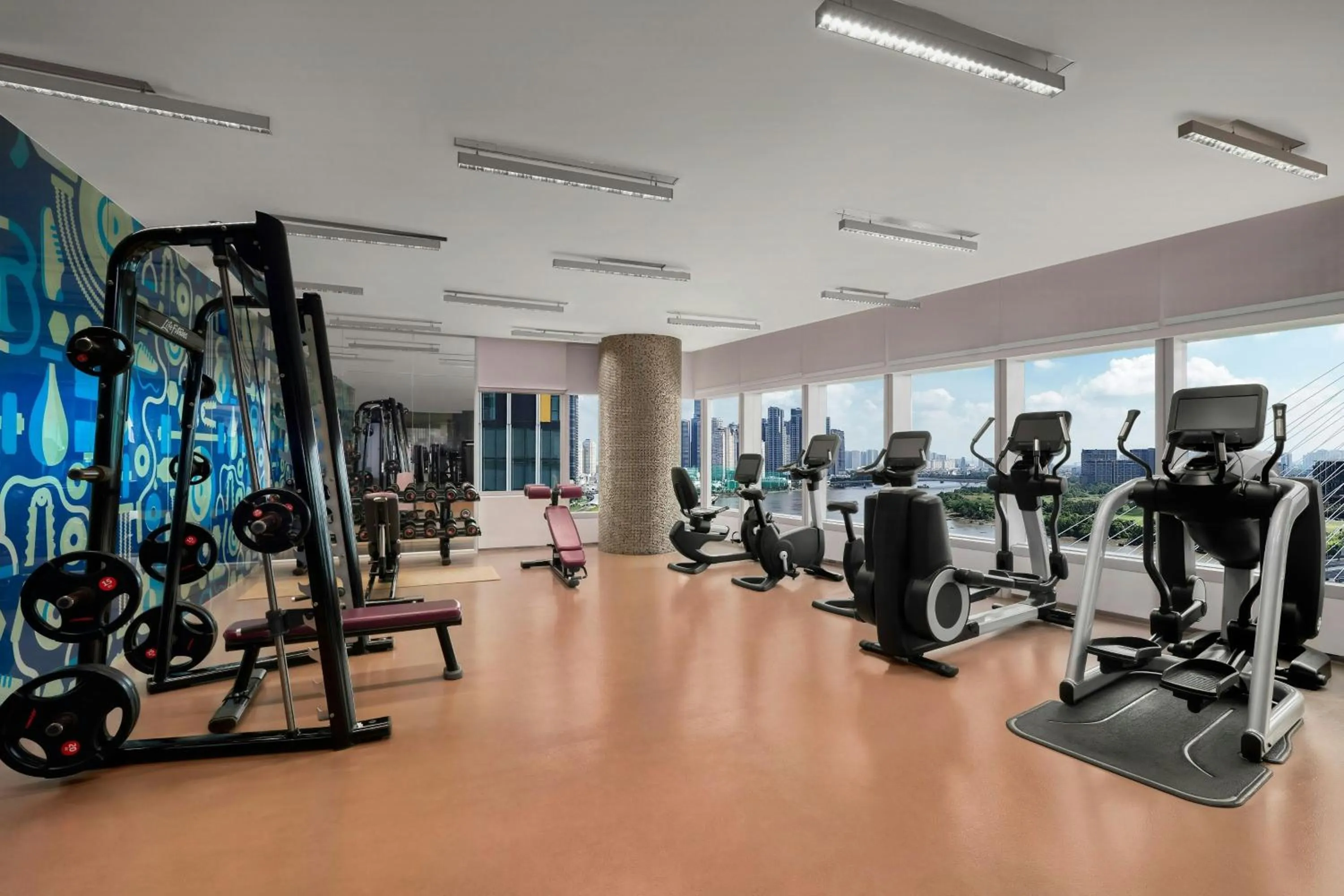 Fitness centre/facilities in Le Meridien Saigon