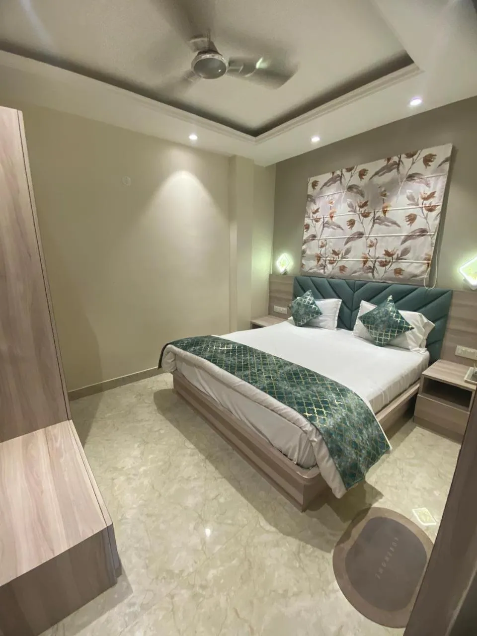 Bed in Hotel H inn