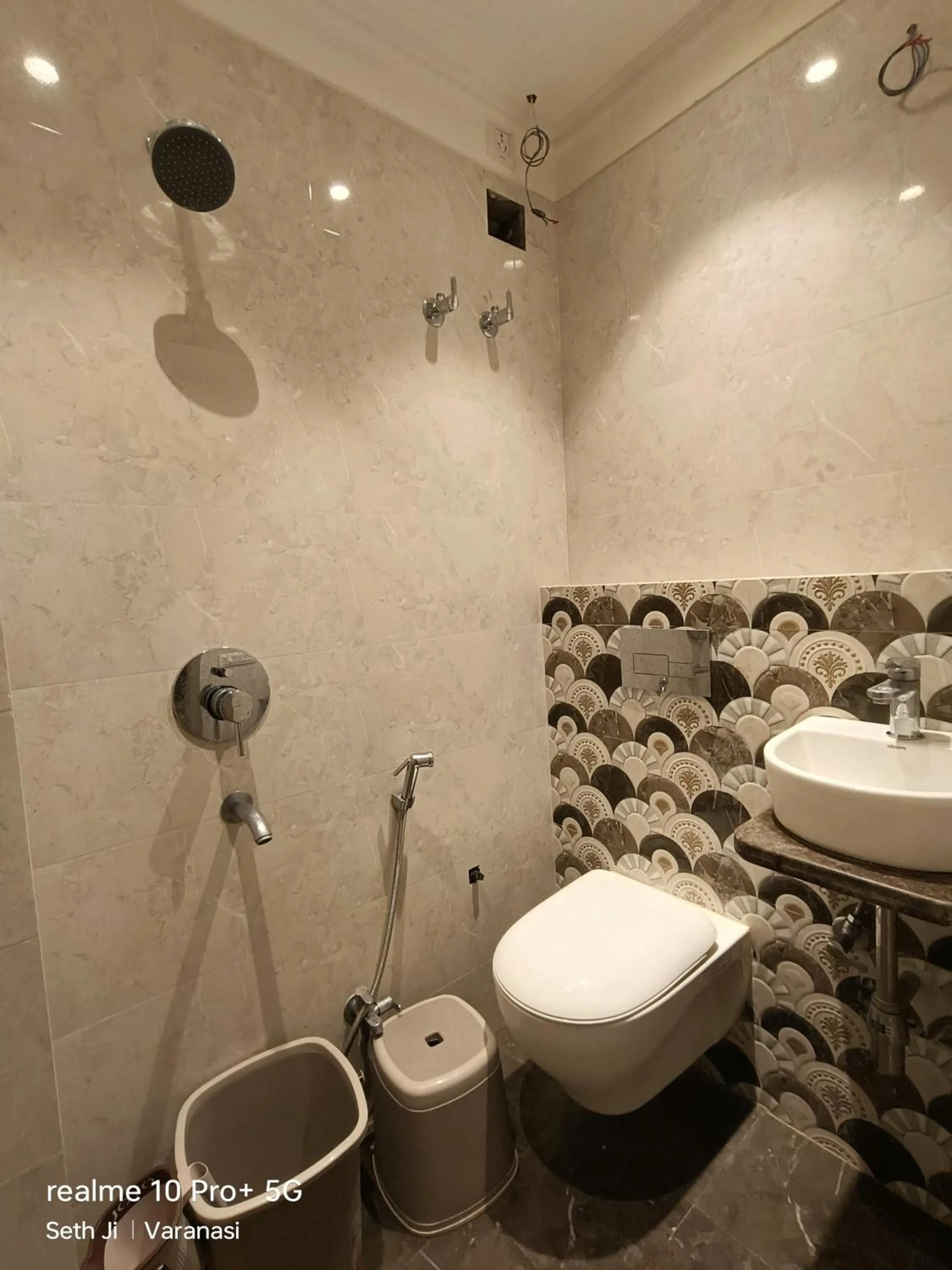 Hotel H inn