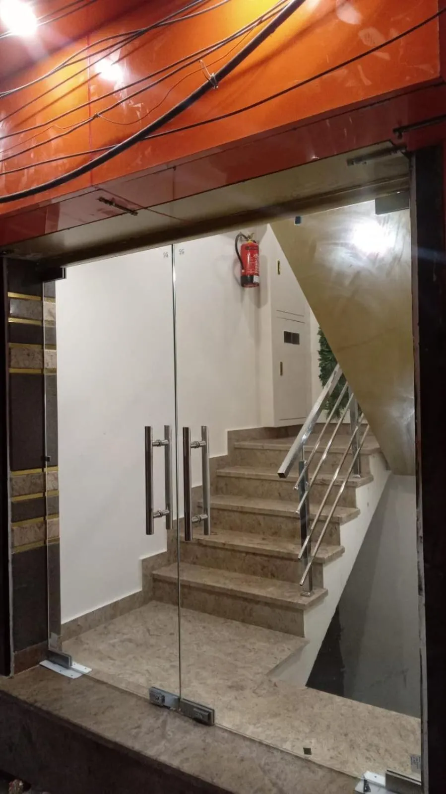 Hotel H inn