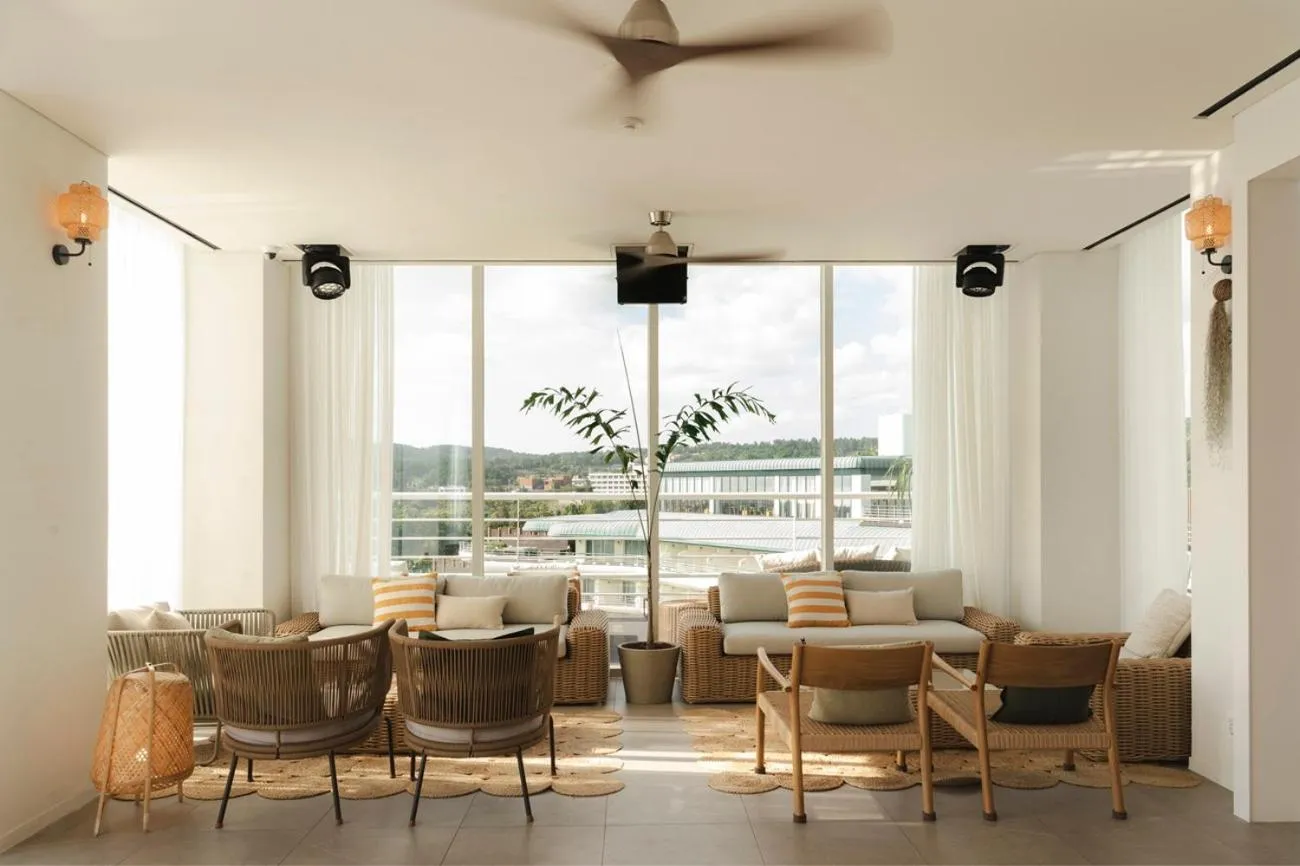 Restaurant/places to eat in Grand Josun Hill Suite