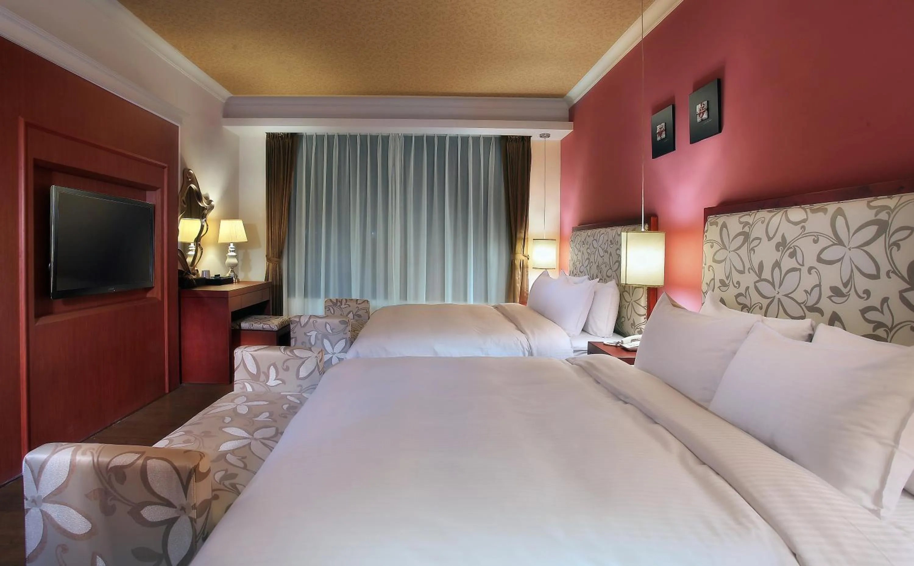 Photo of the whole room, Bed in Hotel Modern Puli