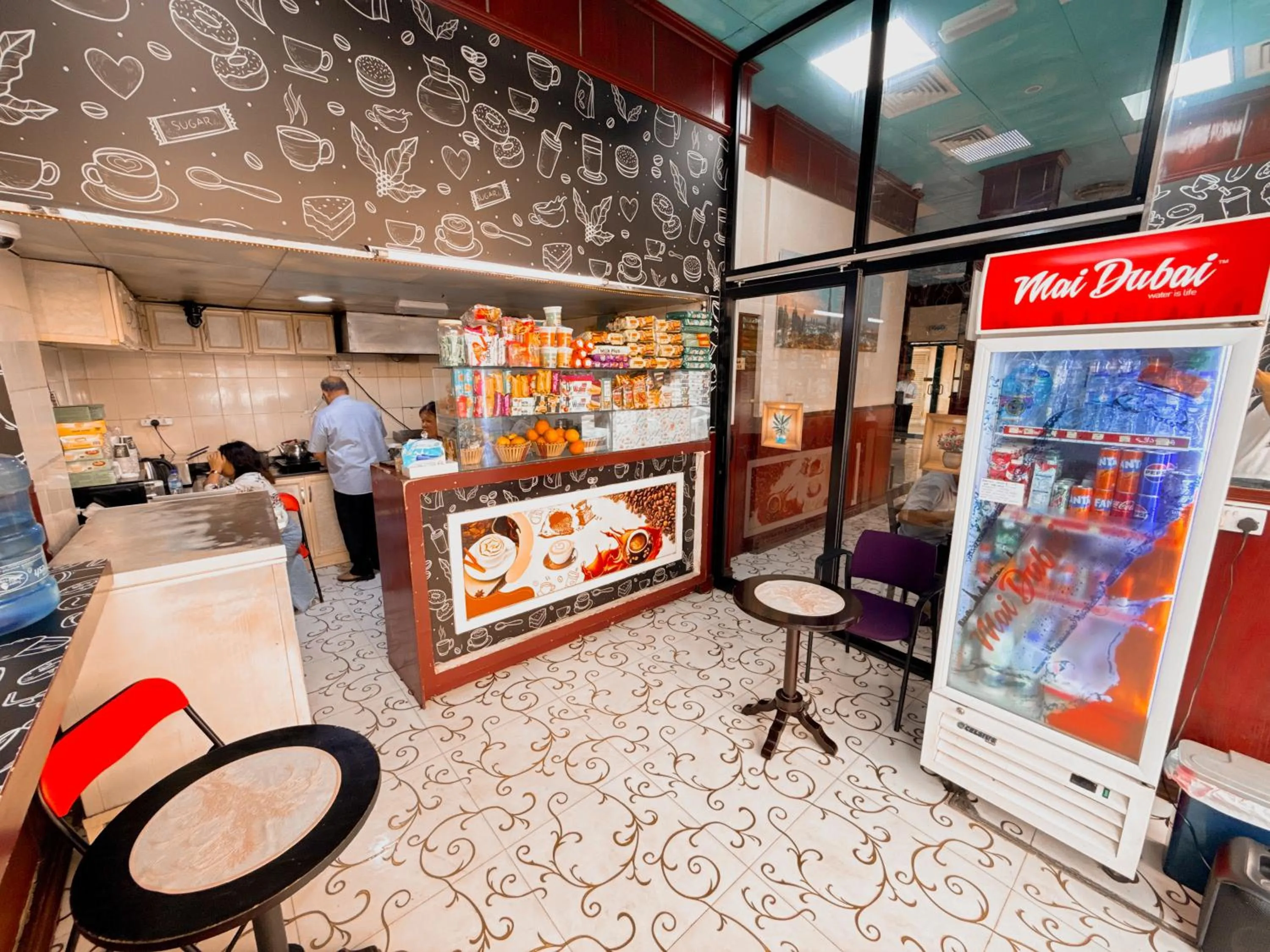 Restaurant/places to eat in Sama Hotel