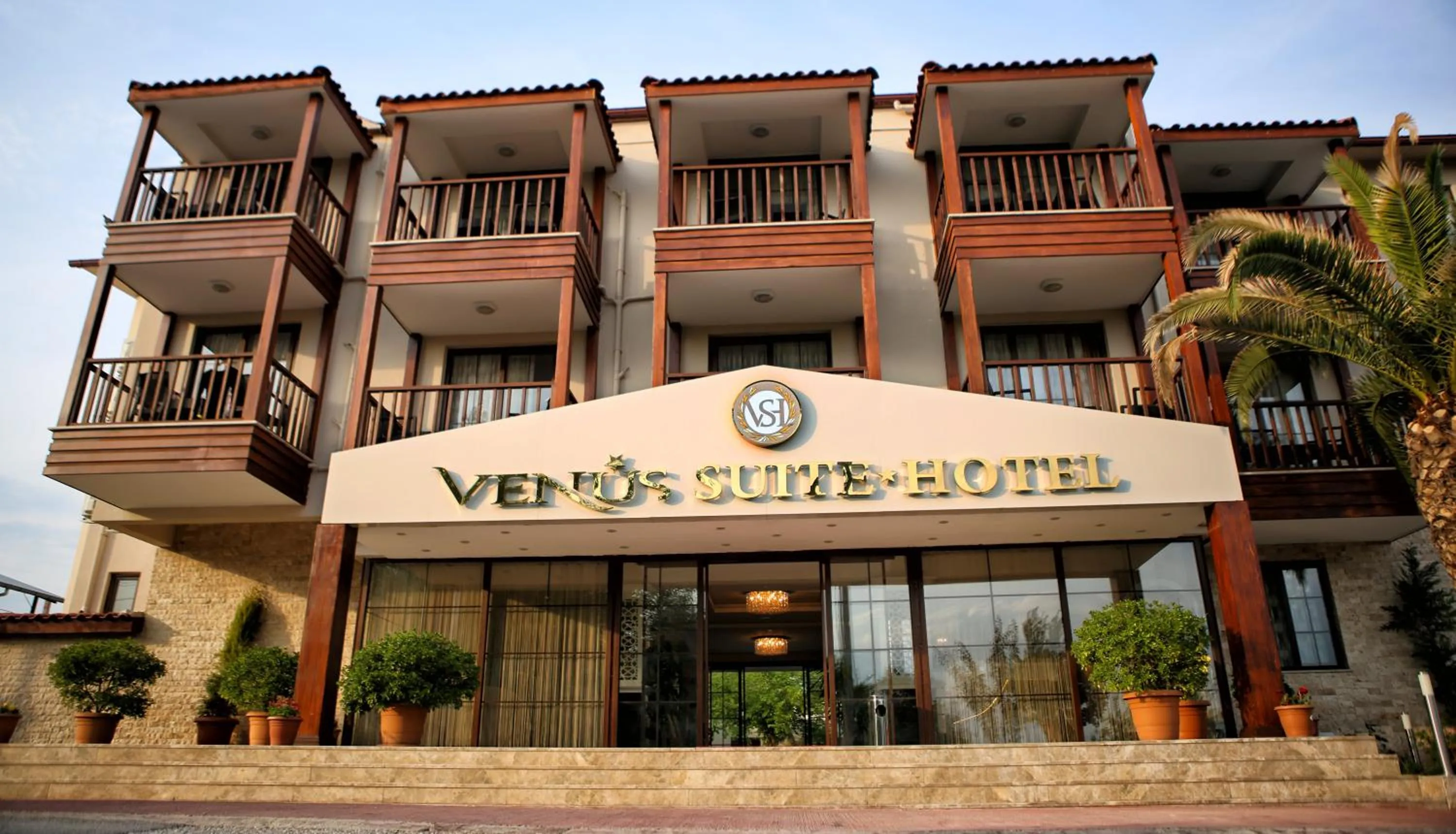 Facade/entrance in Venus Suite Hotel