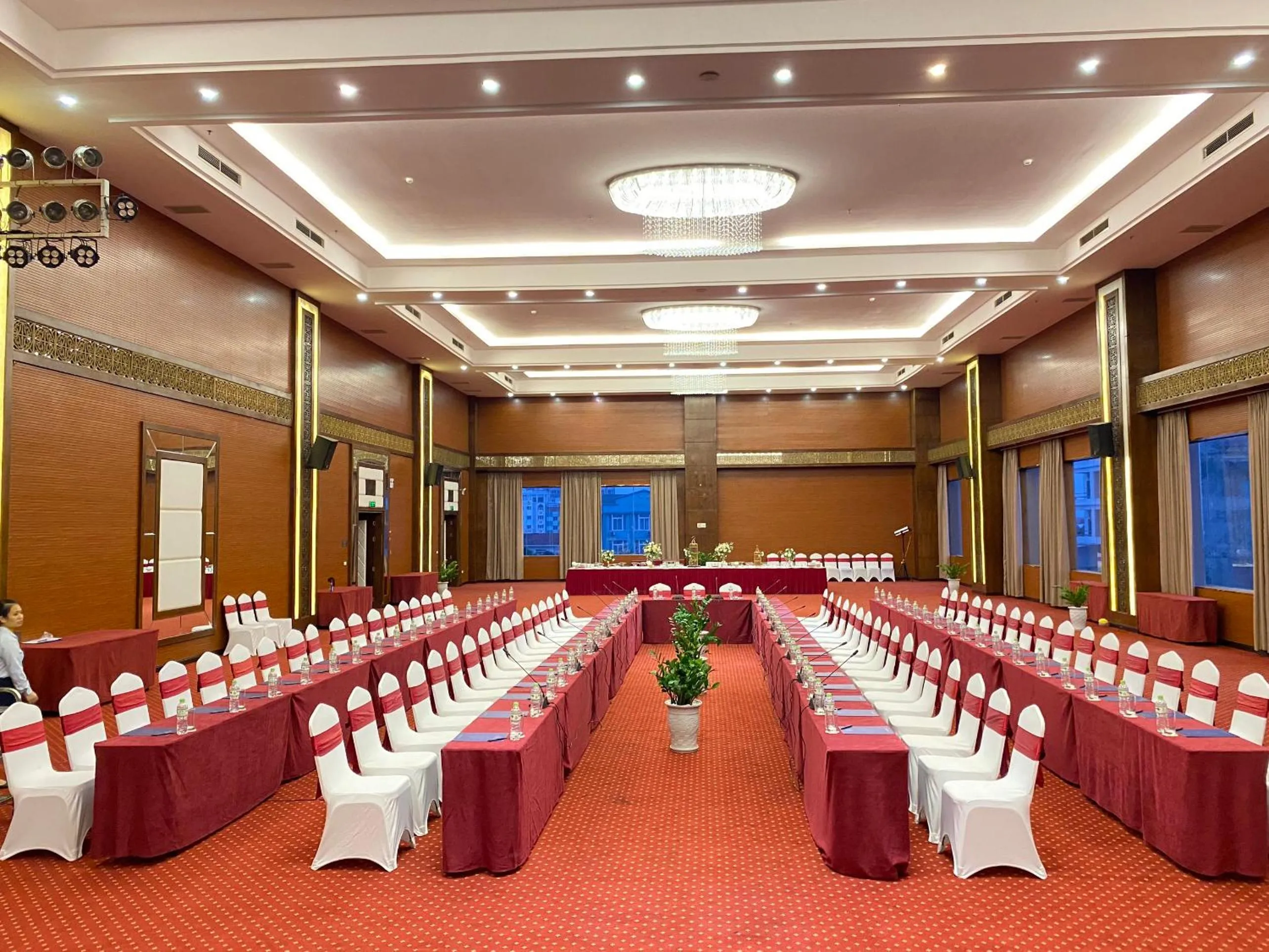 Meeting/conference room in Muong Thanh Grand Cua Lo Hotel