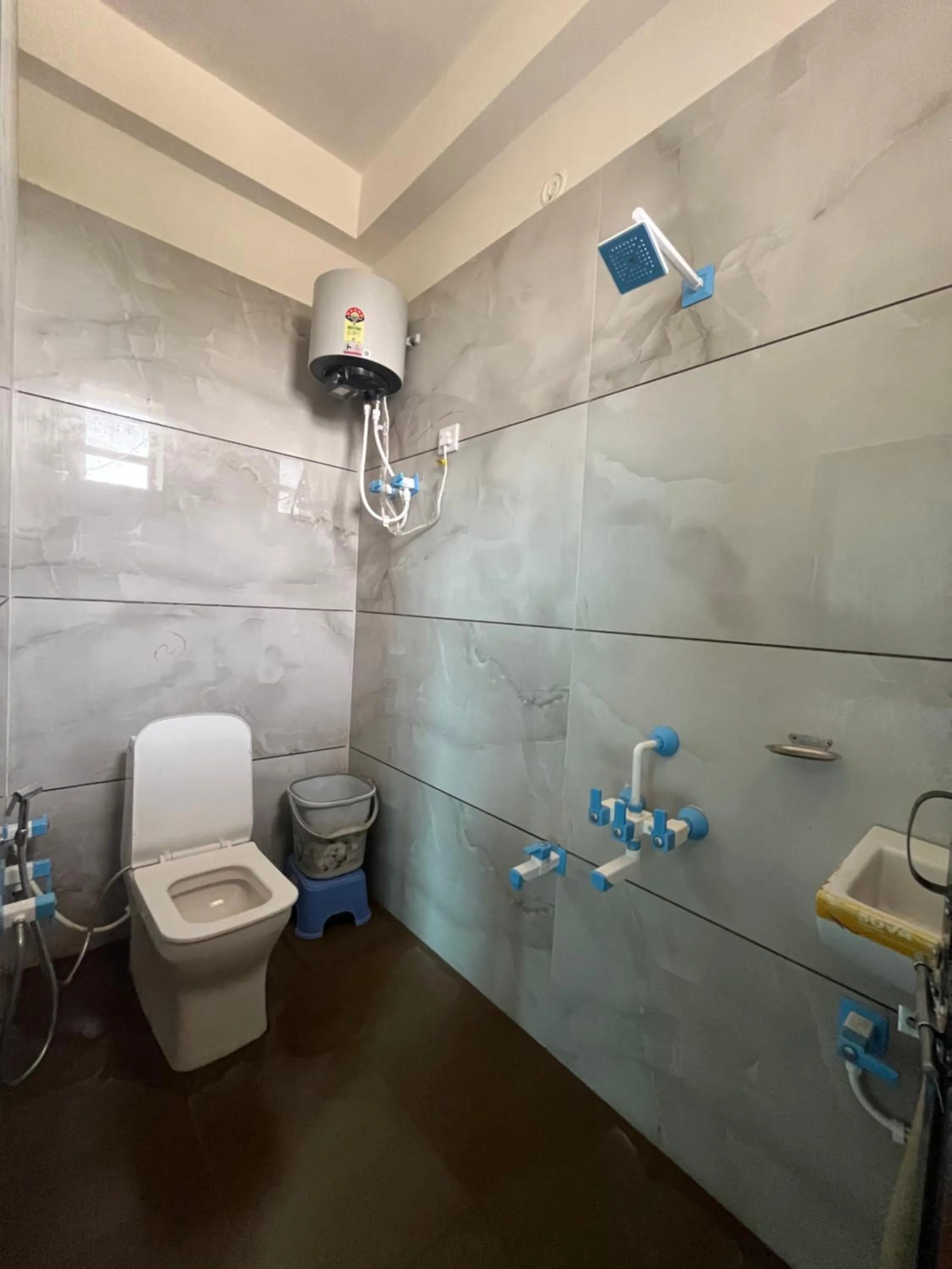 Toilet in Hotel SHIV SHAKTI PALACE