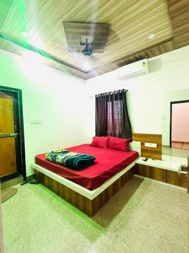 Hotel SHIV SHAKTI PALACE