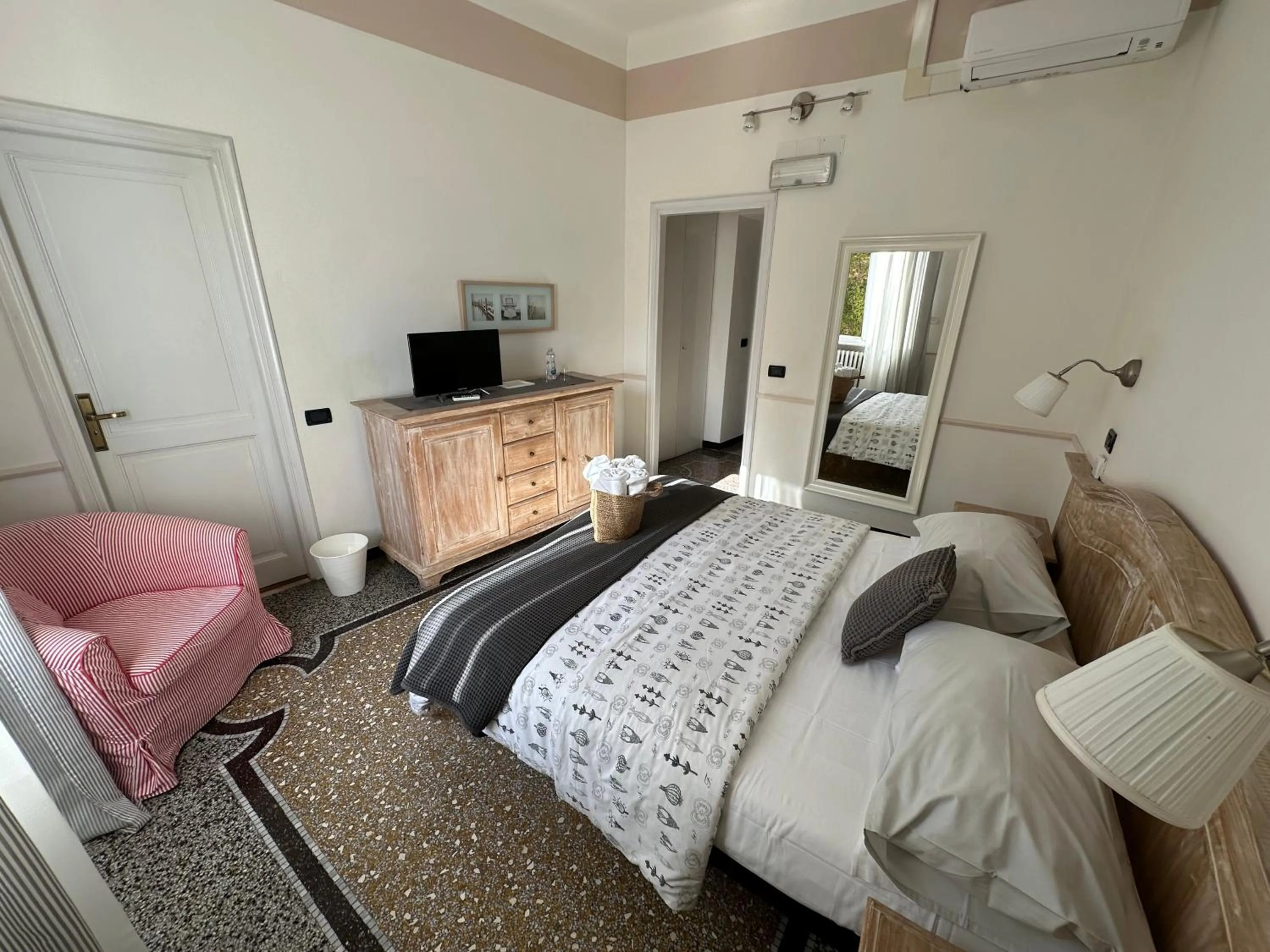 Bed in Villa Salvarezza