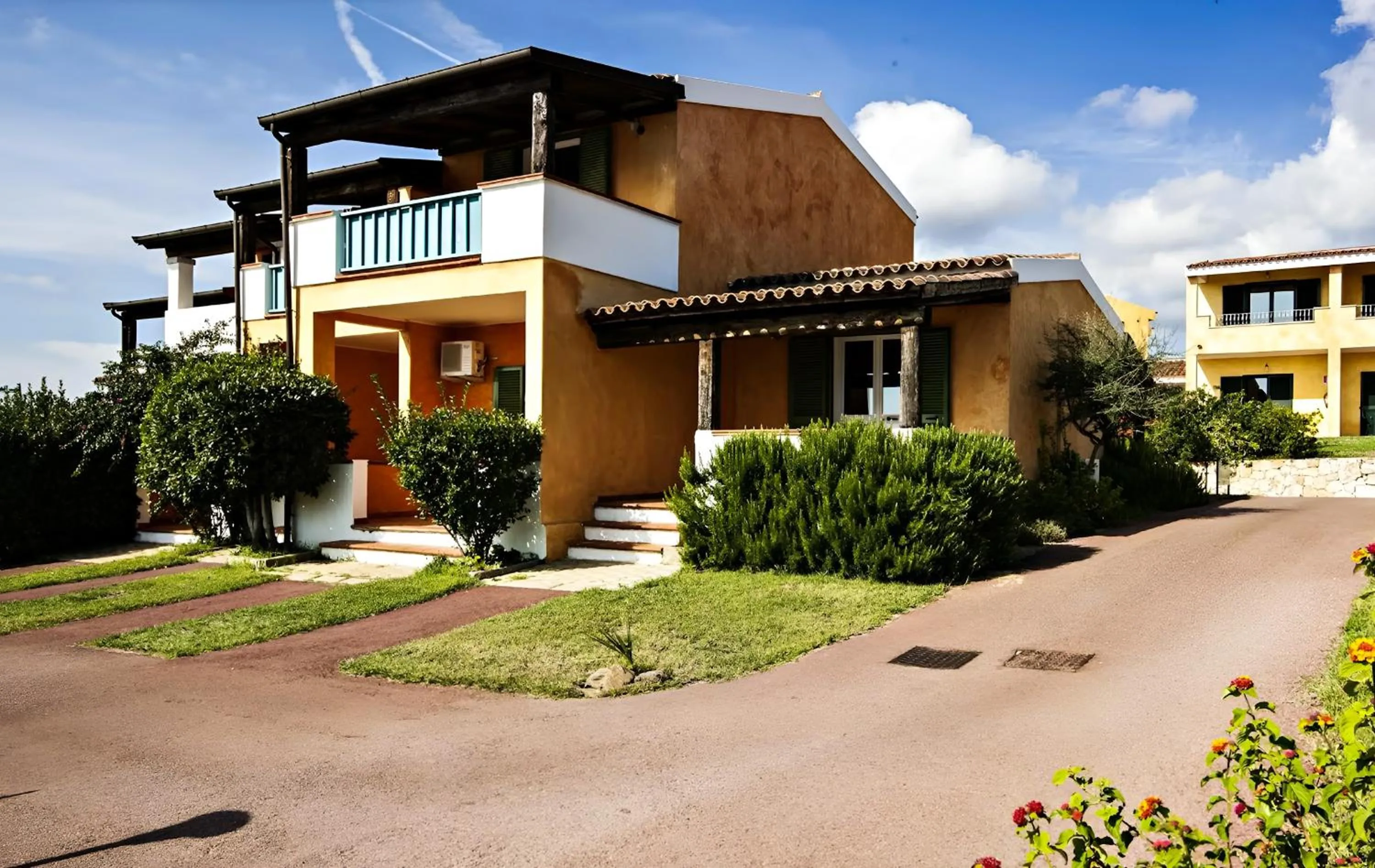 Property building in Hotiday Golfo Aranci