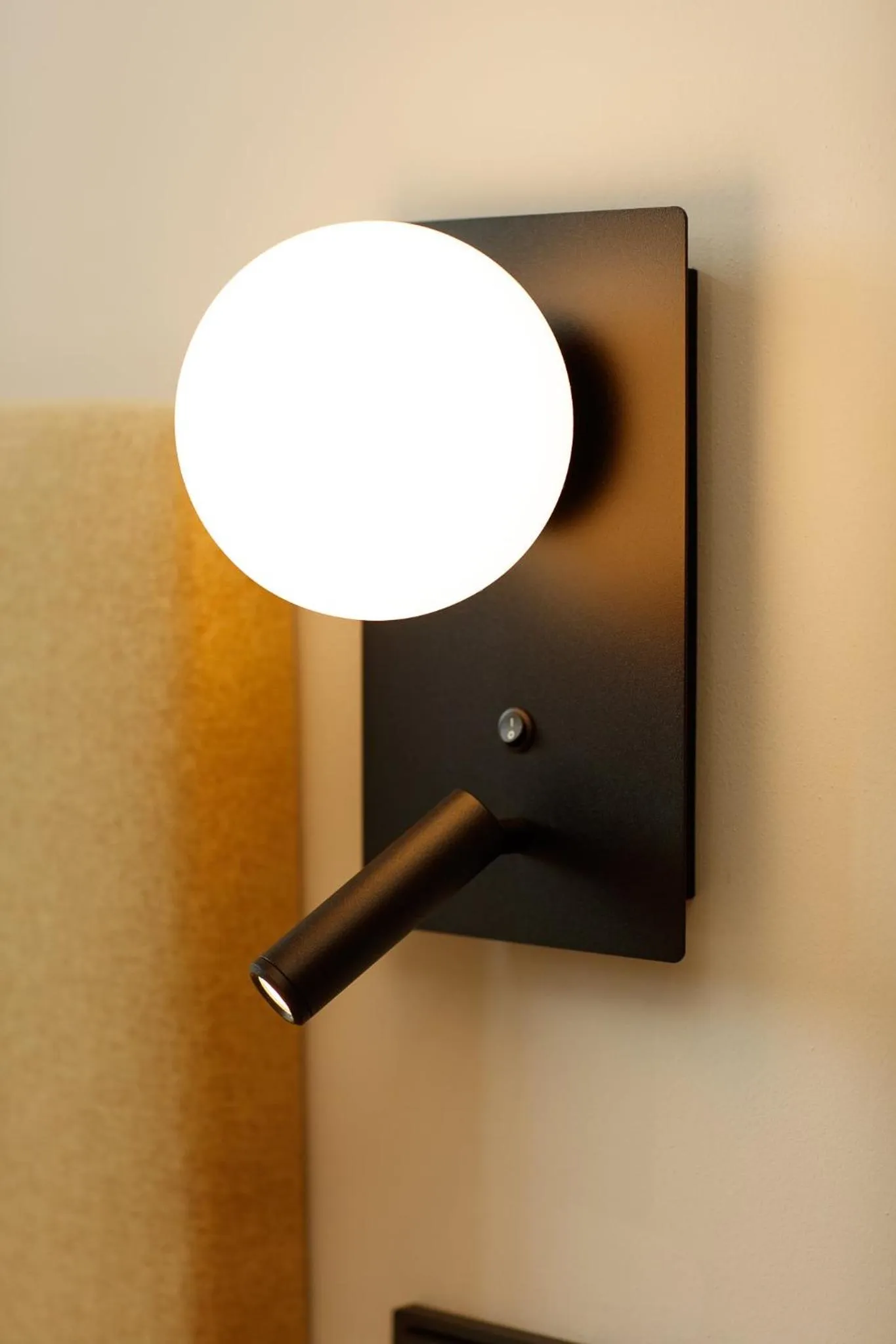 Photo of the whole room in Sercotel Barcelona El Prat