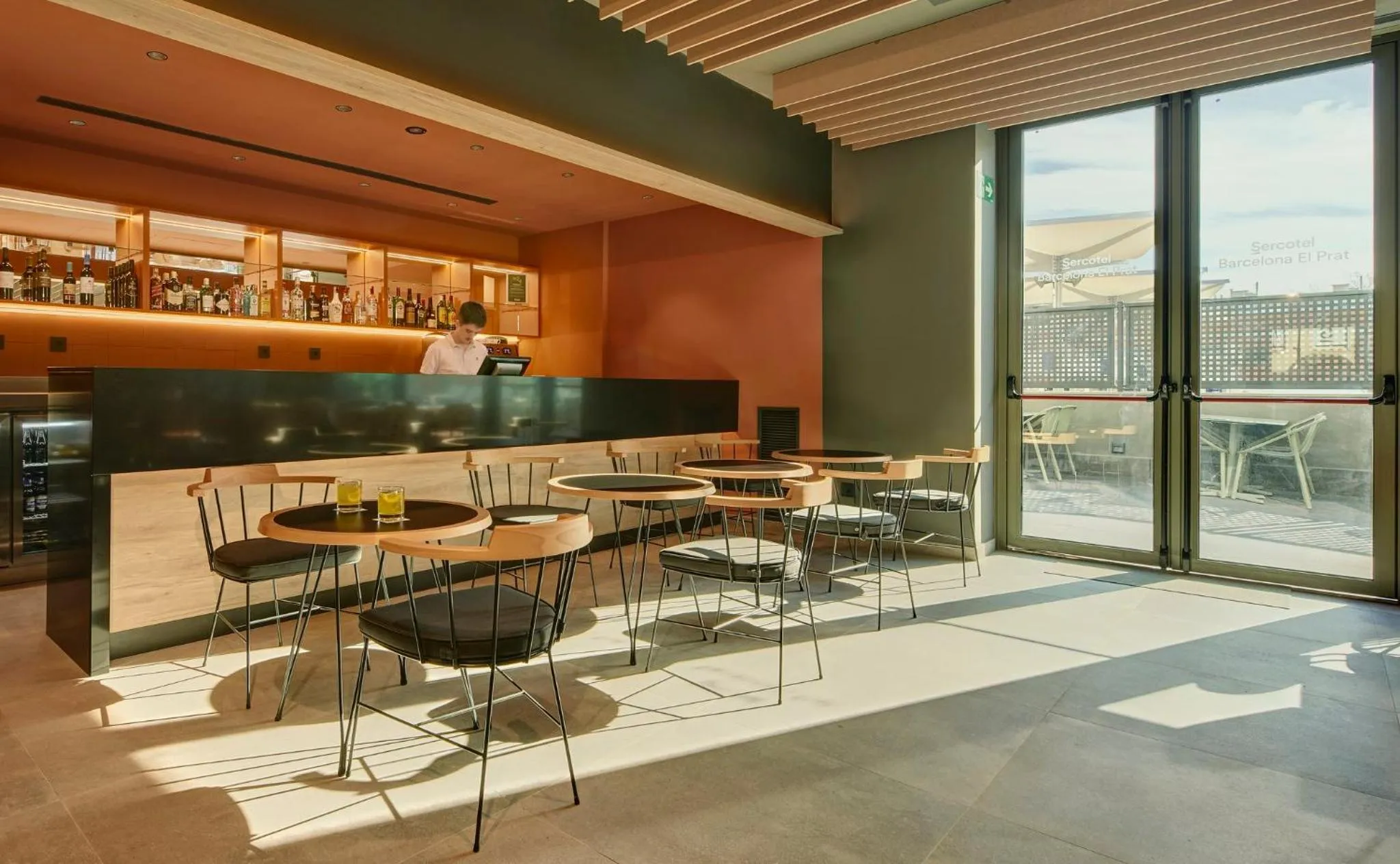 Lounge or bar in Sercotel Barcelona El Prat