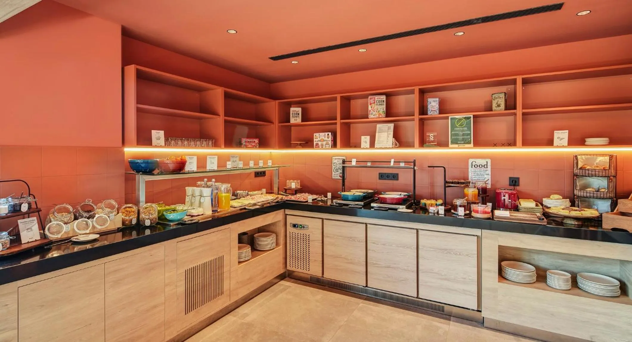 Buffet breakfast in Sercotel Barcelona El Prat