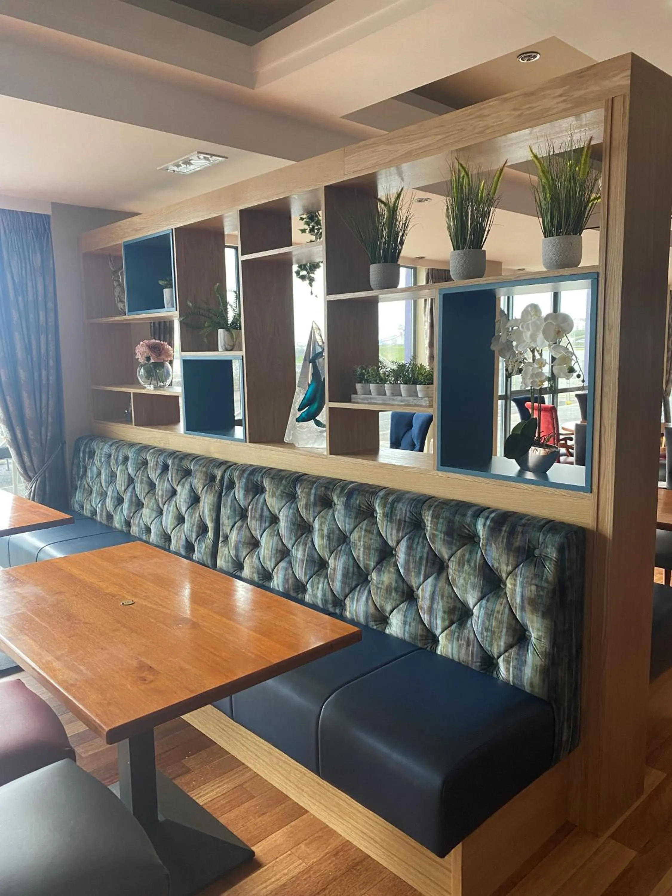 Restaurant/places to eat in Allingham Arms Hotel