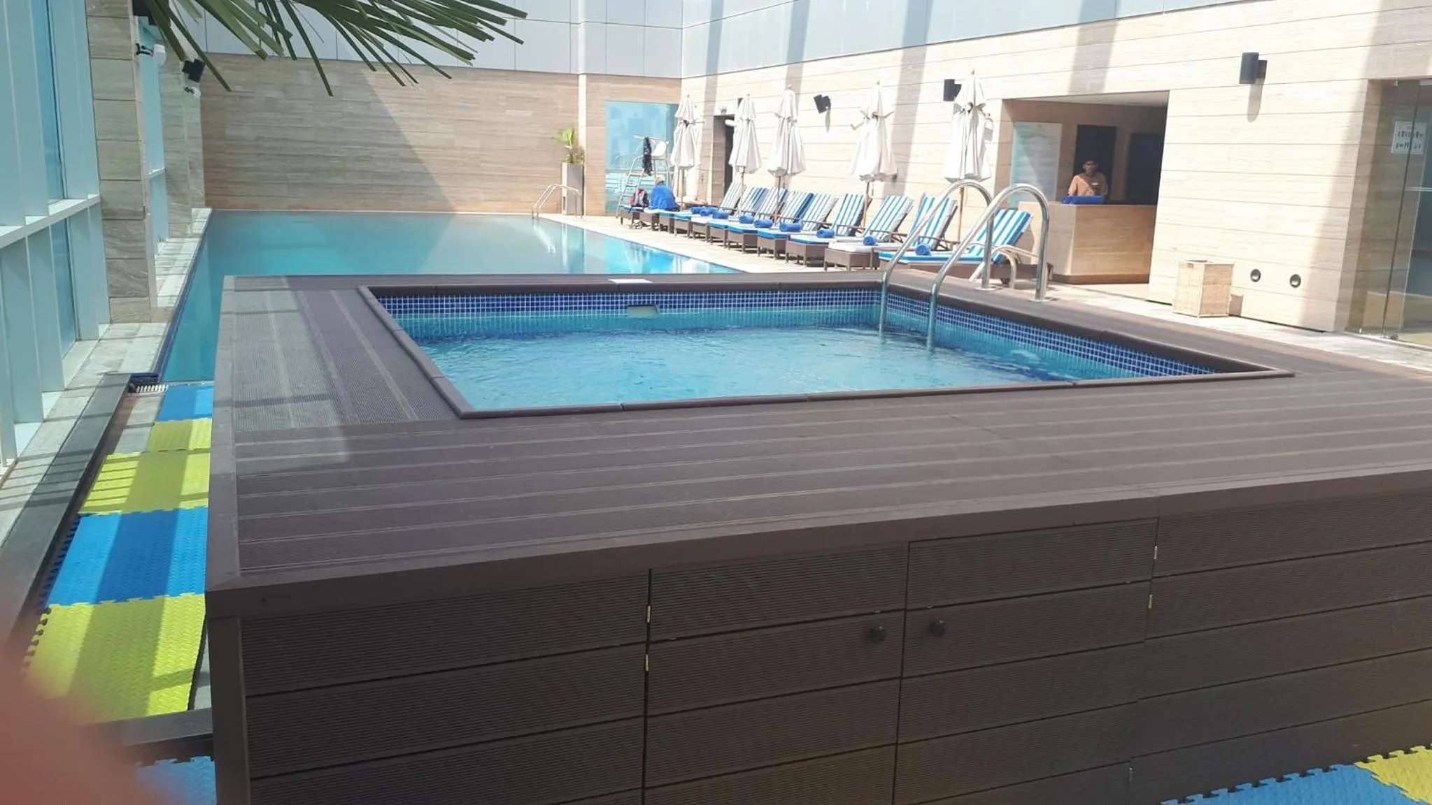 Swimming pool in Royal M Hotel Fujairah by Gewan