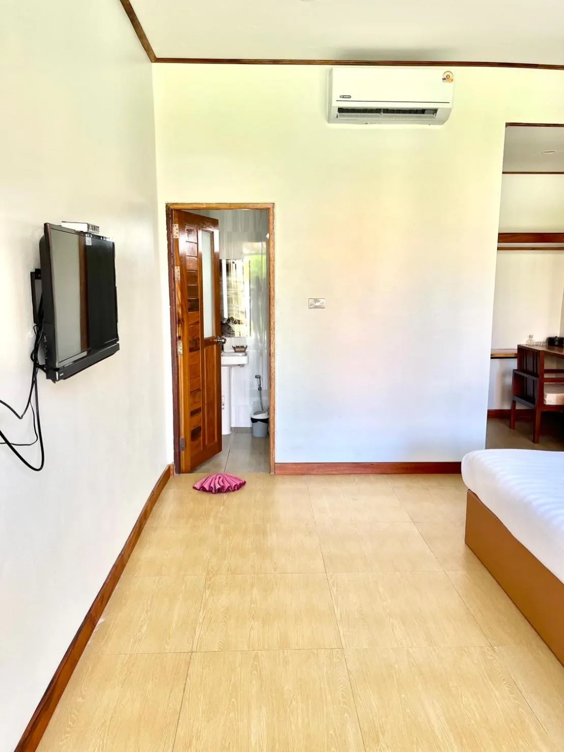 TV and multimedia in Sea Beach at Lipe