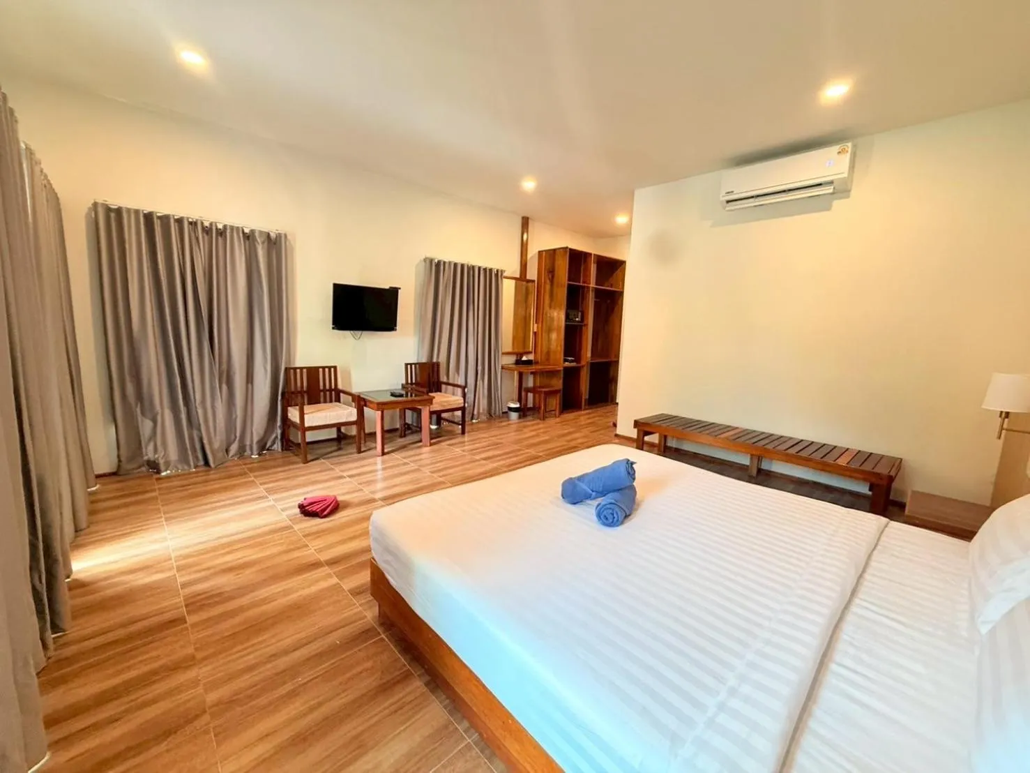 Bedroom, Bed in Sea Beach at Lipe