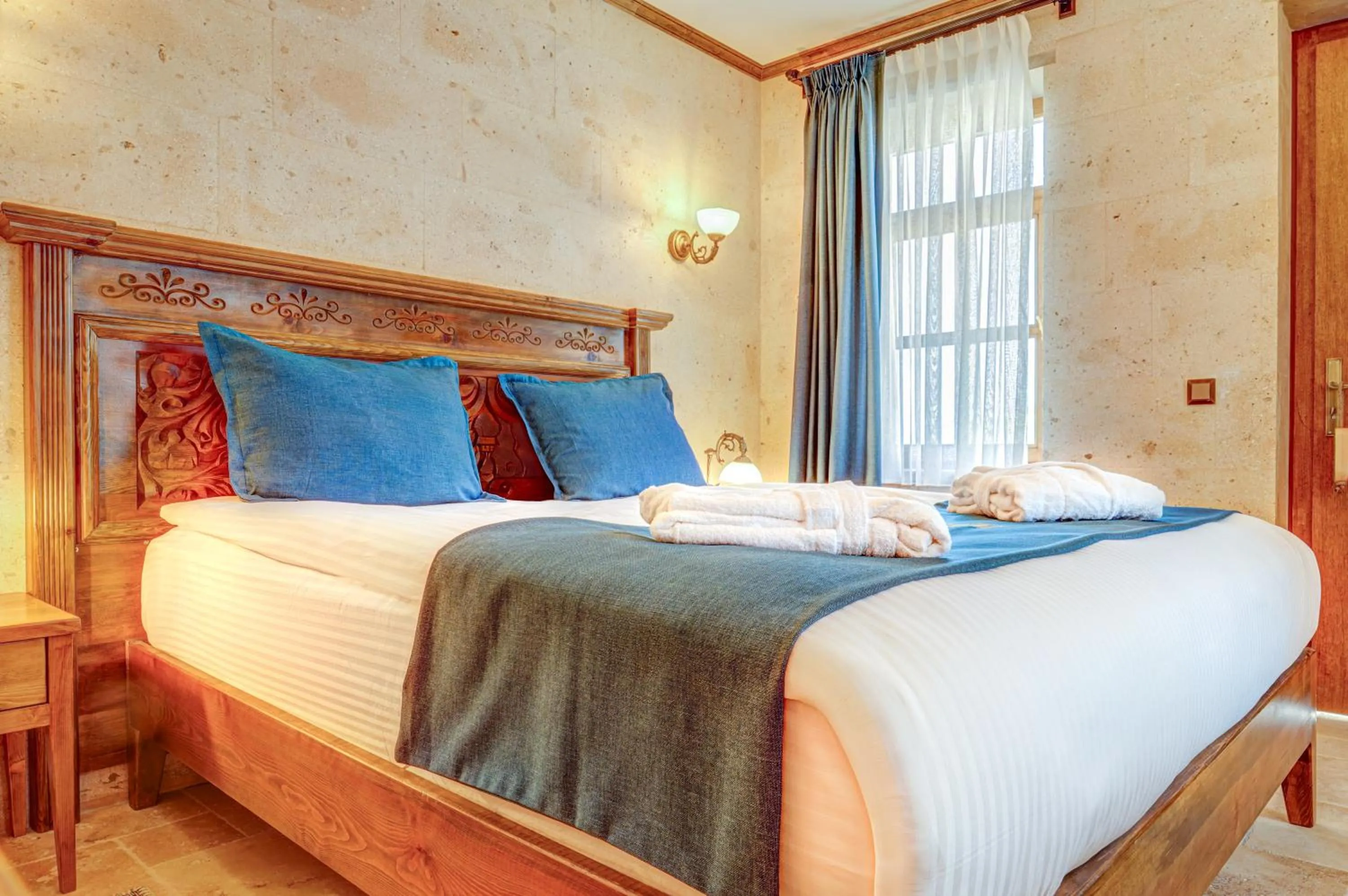 Photo of the whole room, Bed in Unique Cappadocia Palace