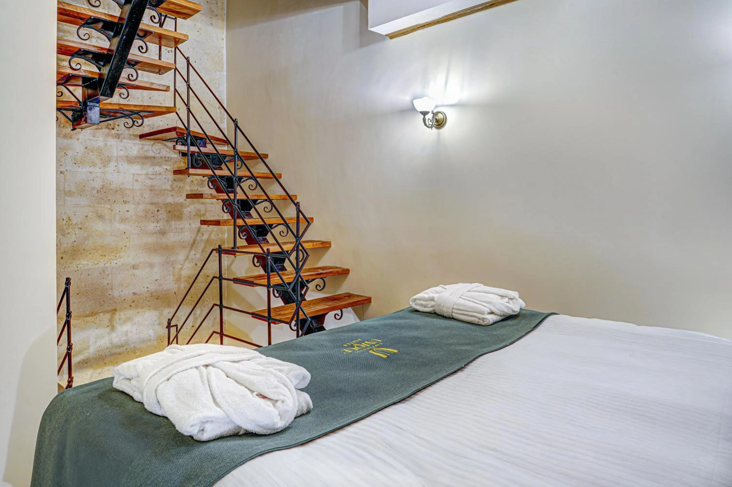 Photo of the whole room, Bed in Unique Cappadocia Palace