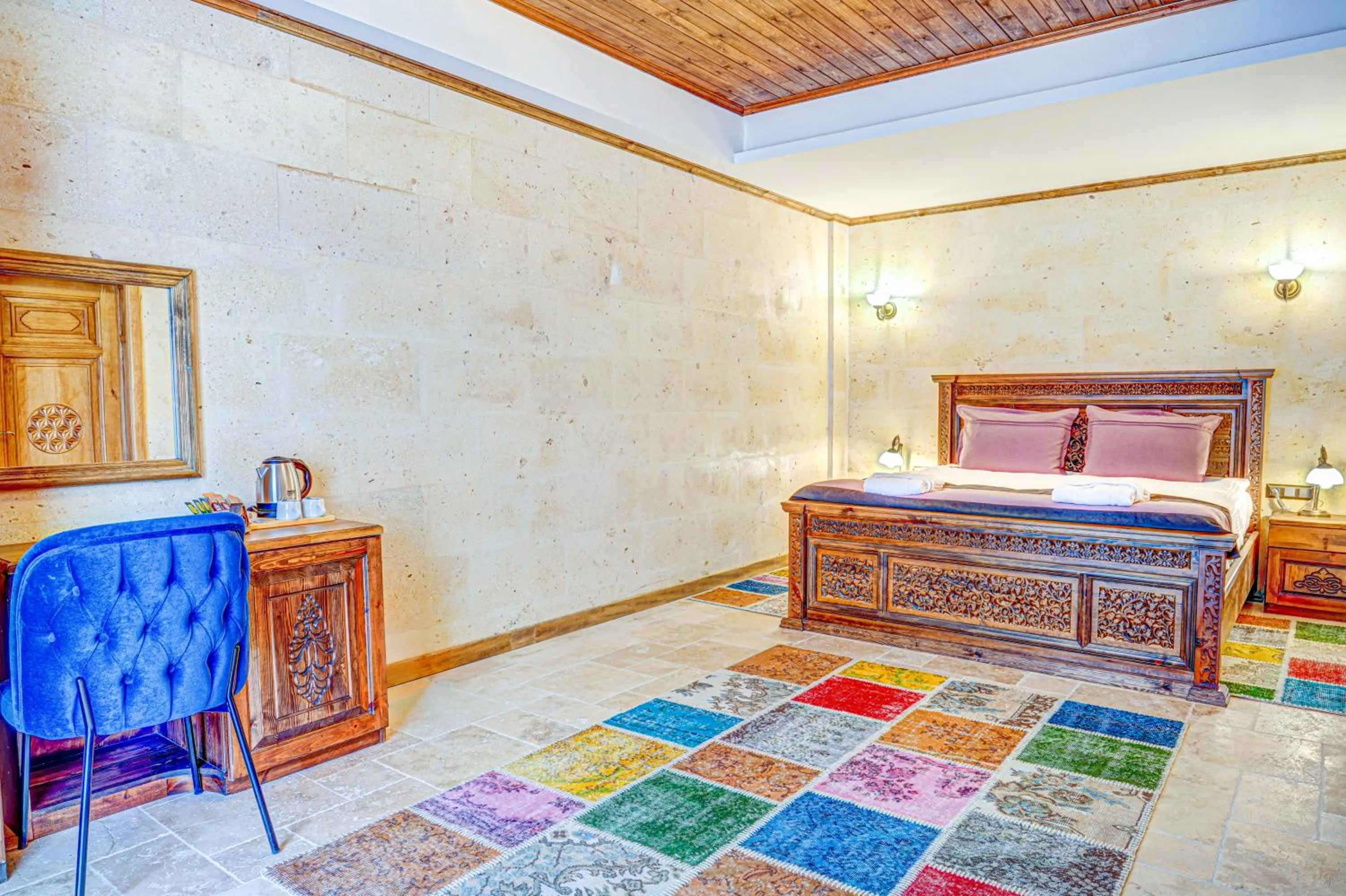 Photo of the whole room, Bed in Unique Cappadocia Palace