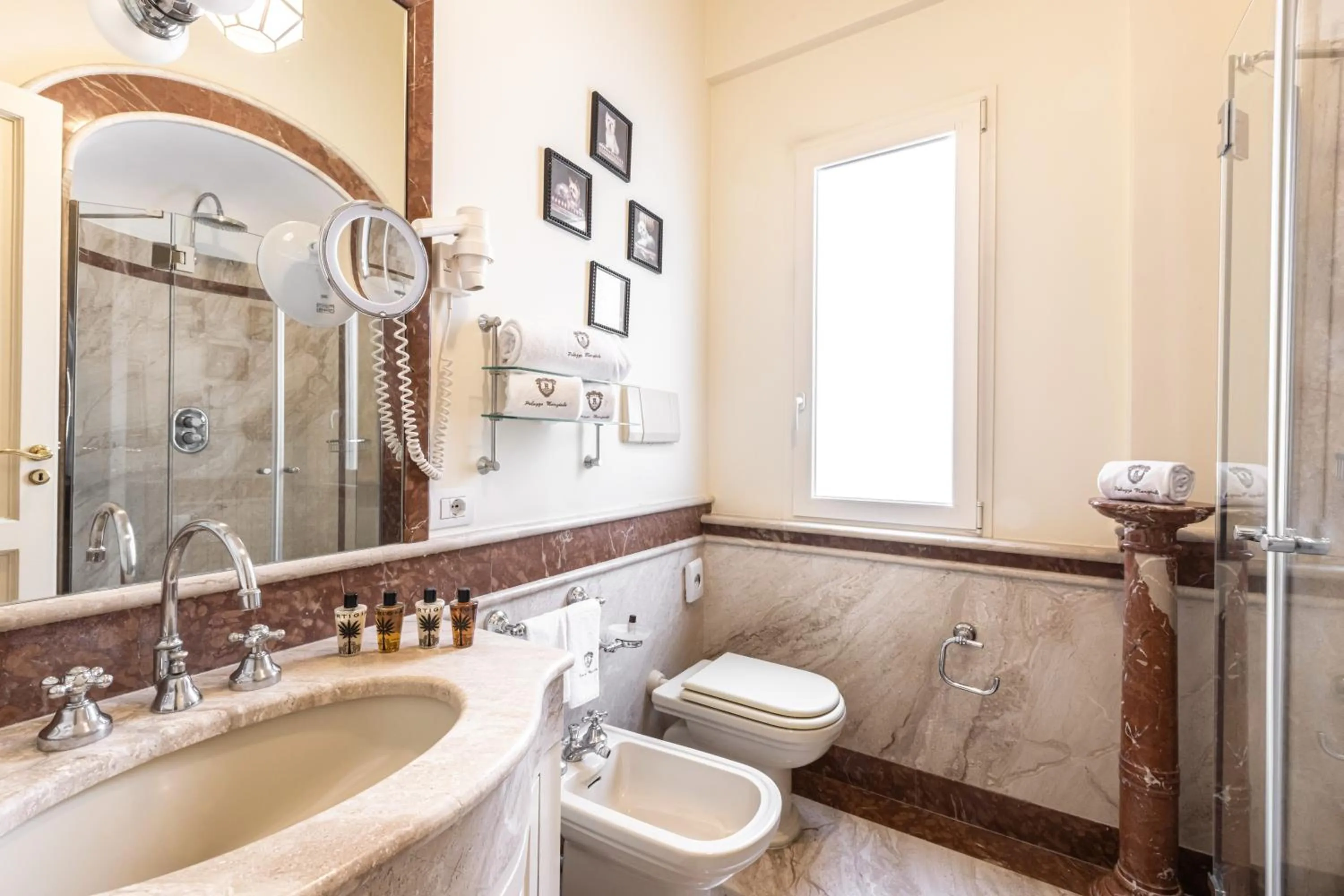 Bathroom in Palazzo Marziale