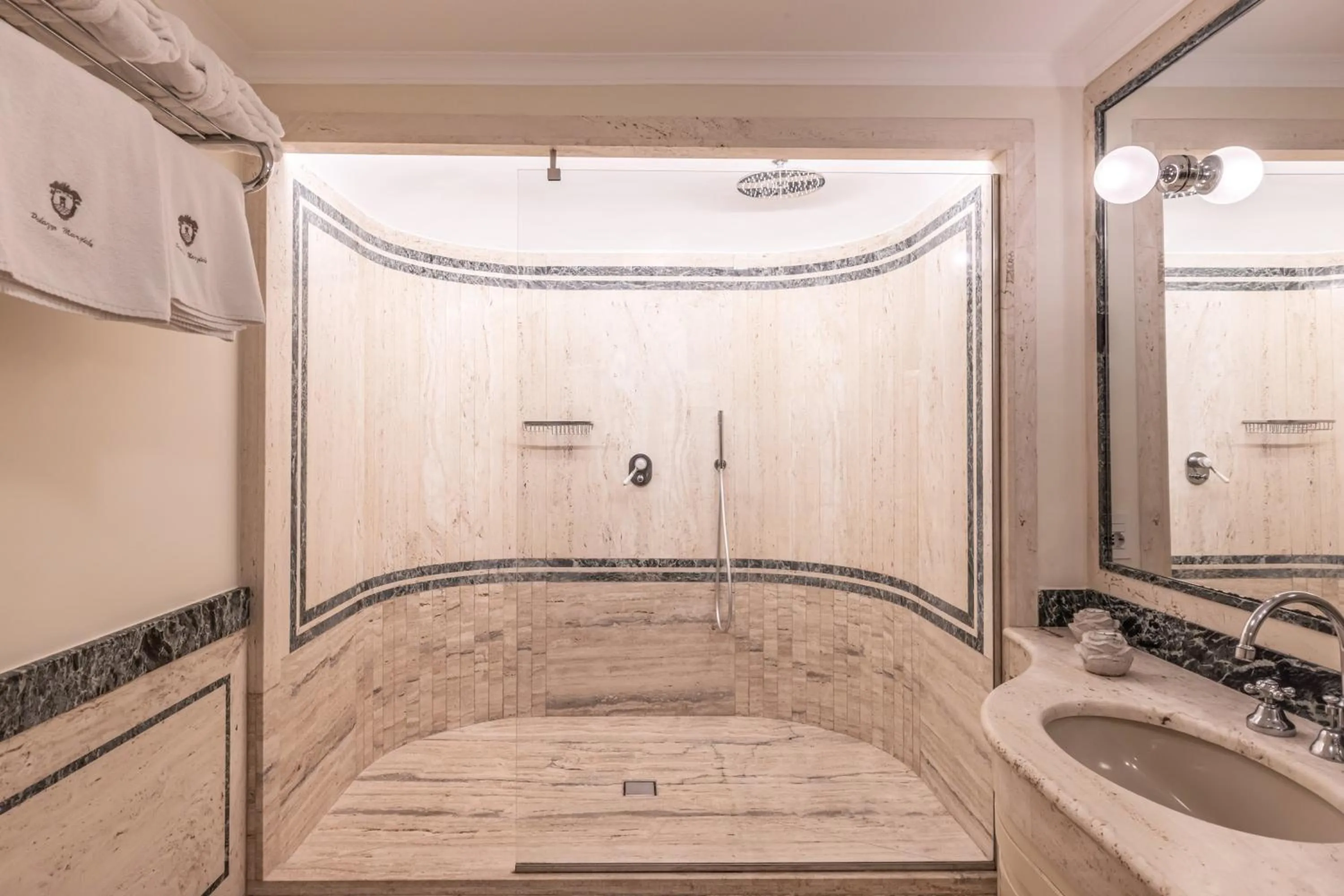 Bathroom in Palazzo Marziale