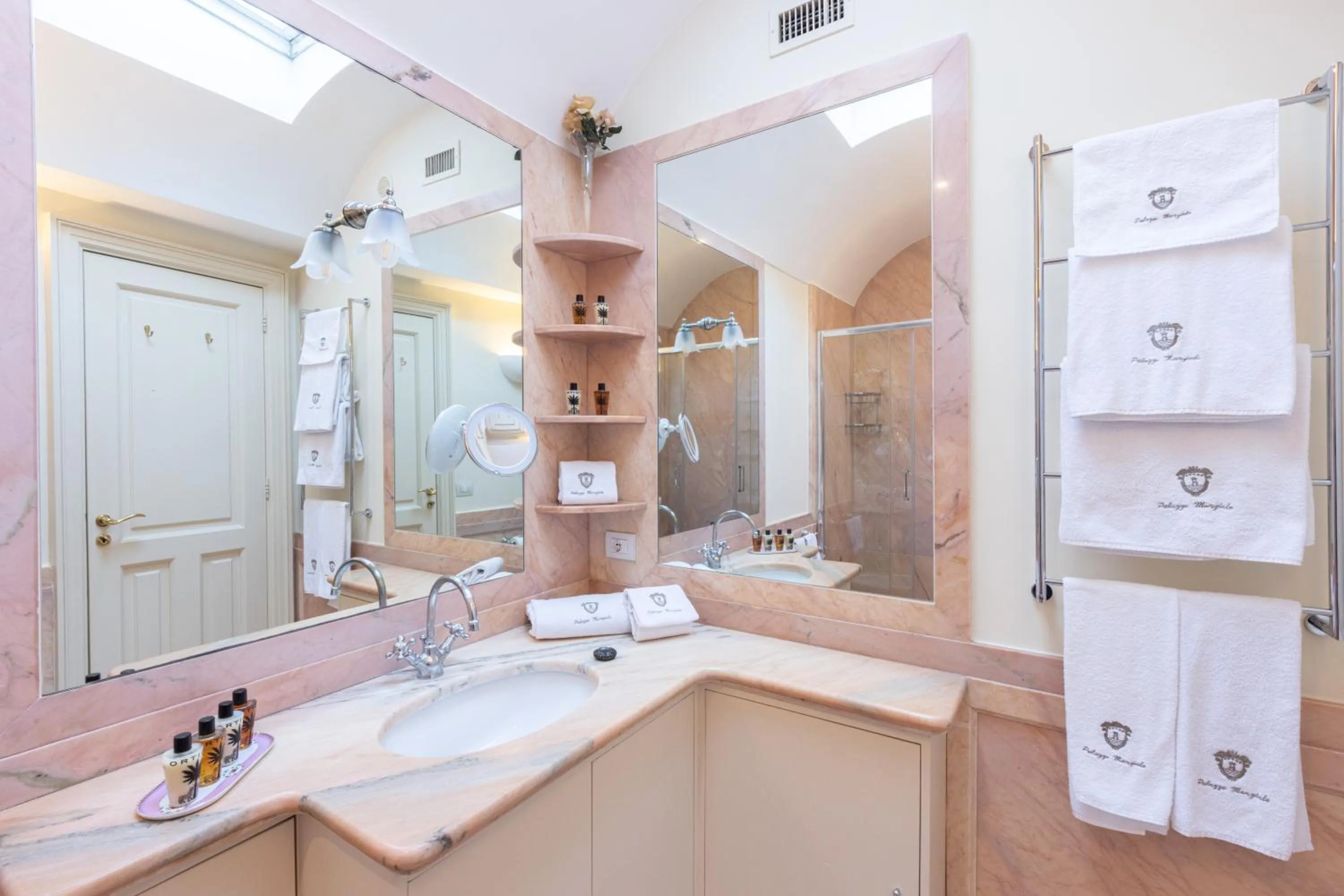 Bathroom in Palazzo Marziale