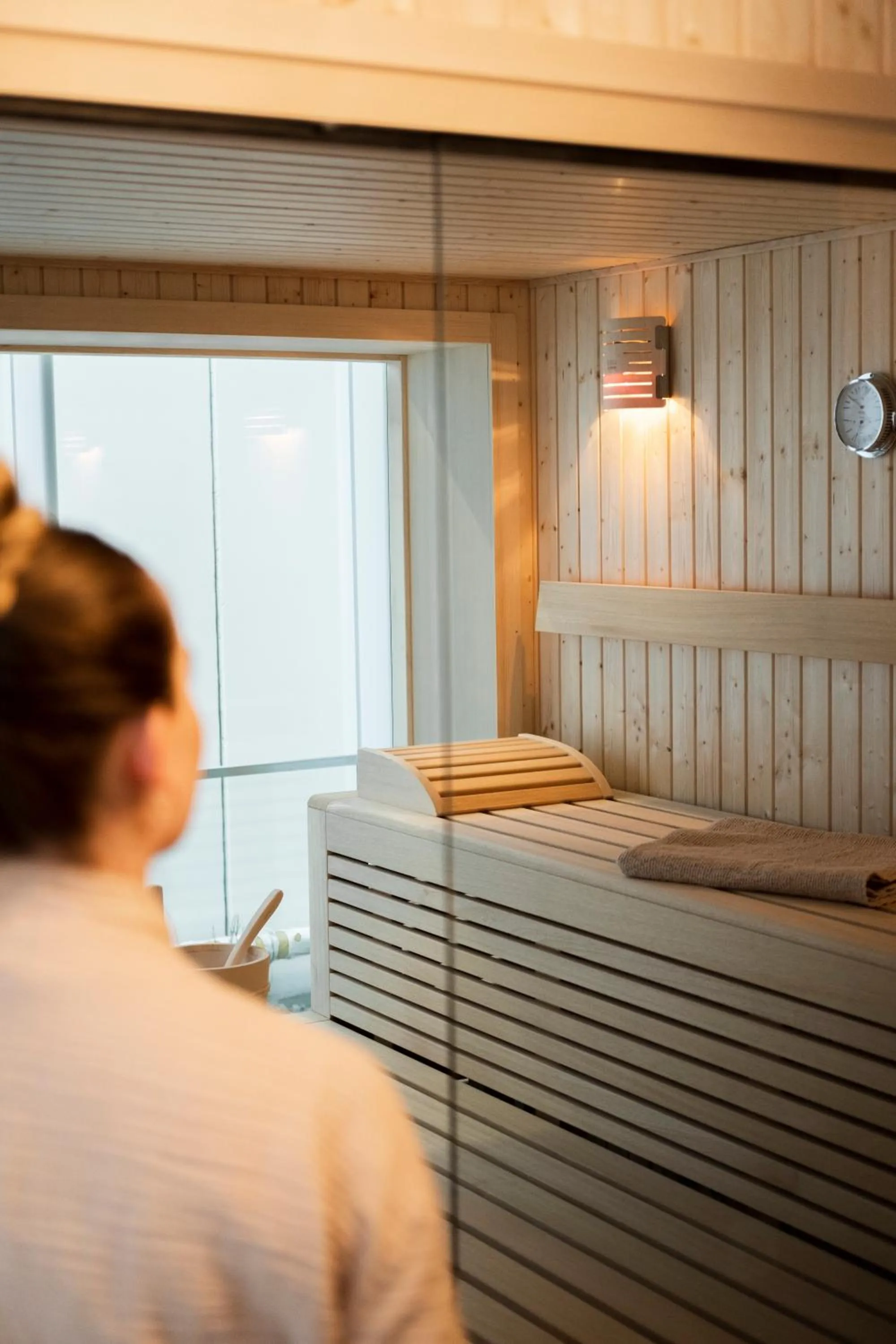 People in Das Kaya Hotel Stuttgart Airport Messe