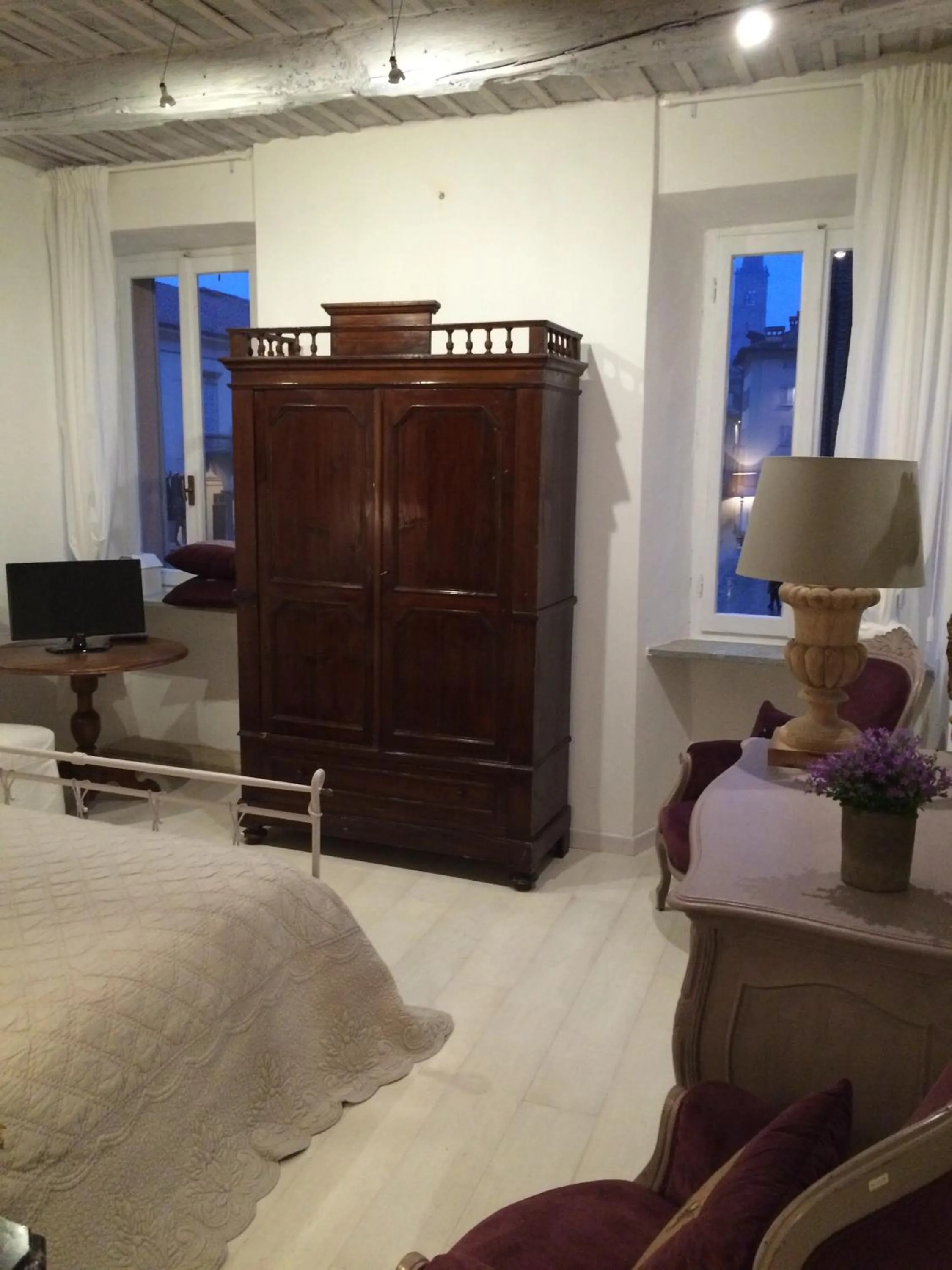 Decorative detail in Le Stanze del Cardinale