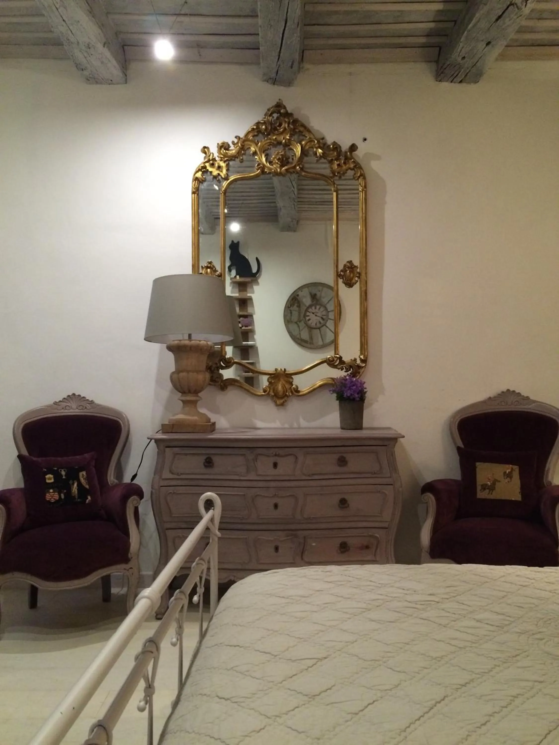 Seating area, Bed in Le Stanze del Cardinale