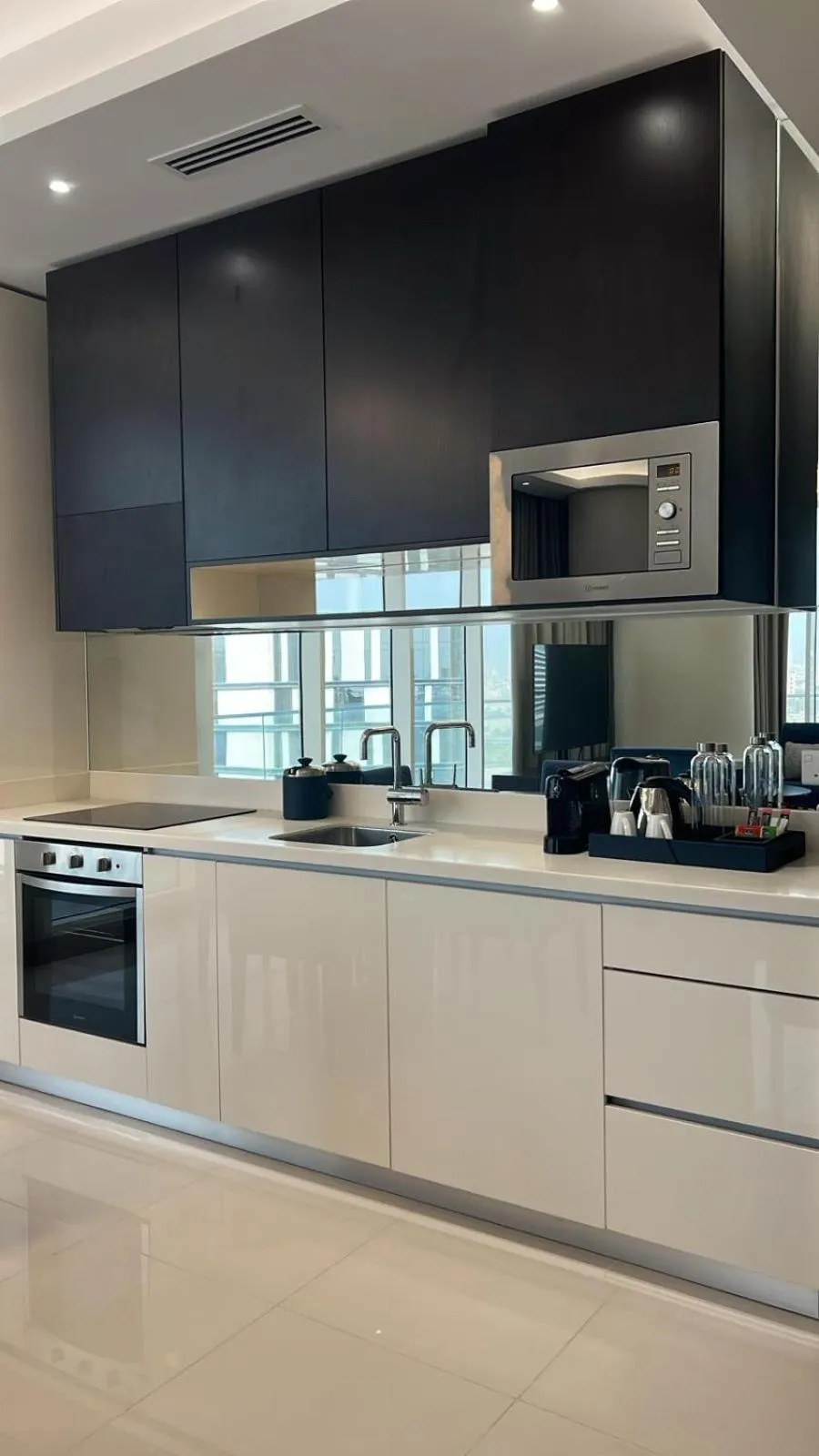 Coffee/tea facilities in Hilton Bahrain City Centre Hotel & Residences