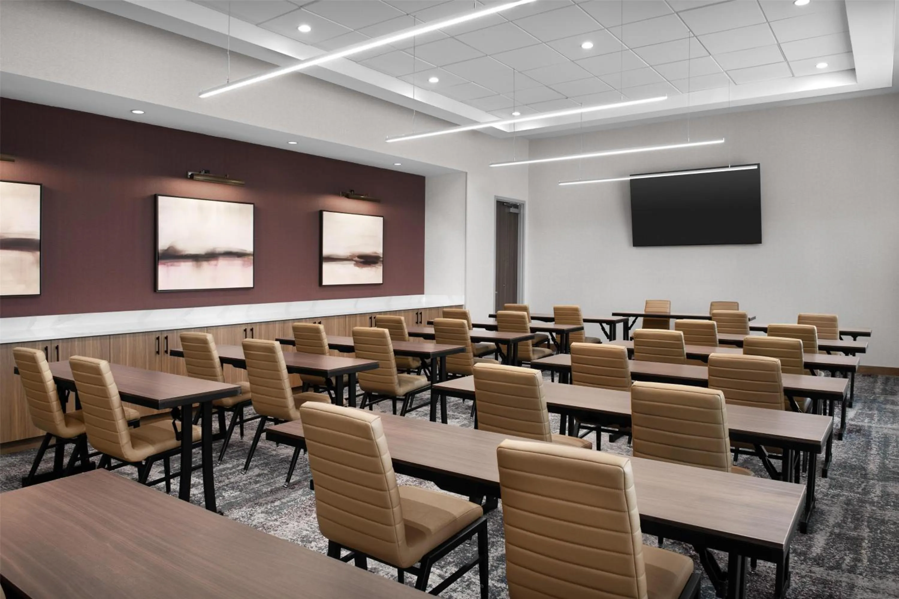 Bedroom in Tru By Hilton Columbia Downtown