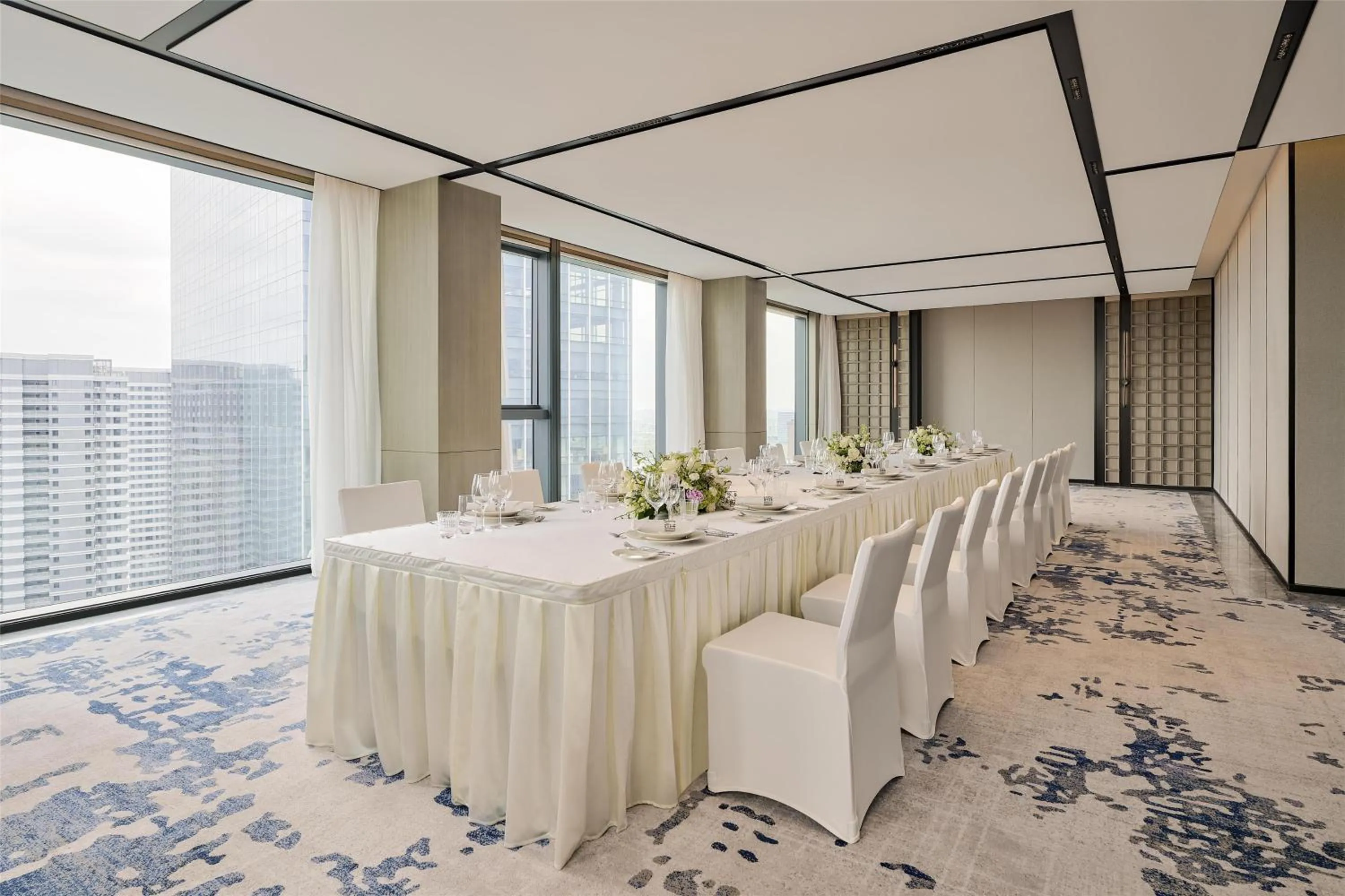 Meeting/conference room in Hilton Shanghai Zhangjiang Science City