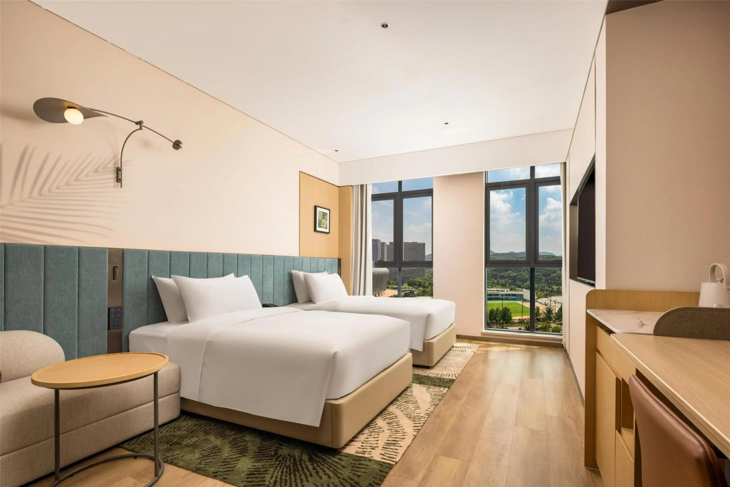 Bed in Hilton Garden Inn Olympic Sports Center Jinan