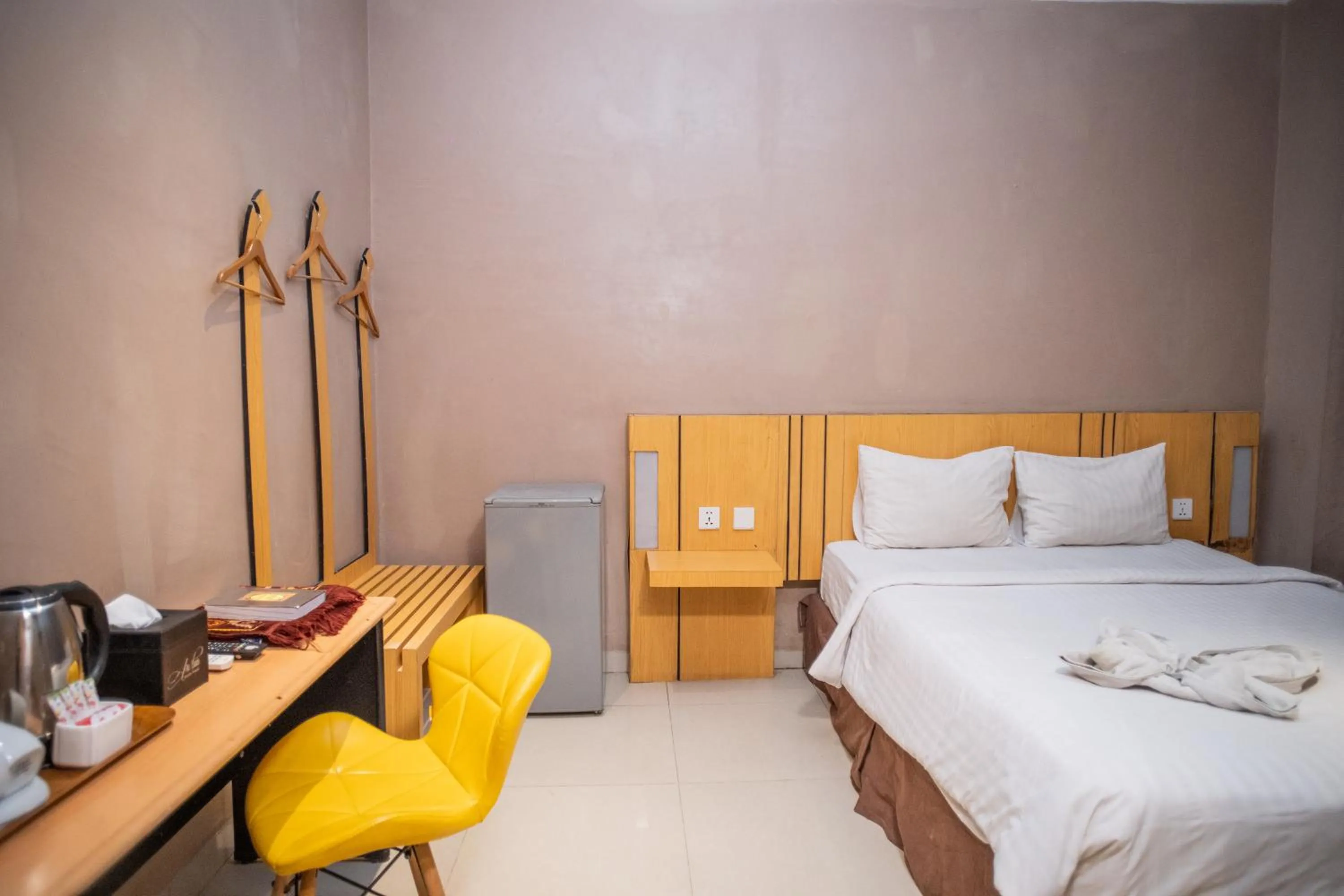 Bedroom, Bed in A'rabia Style Wahid Hasyim