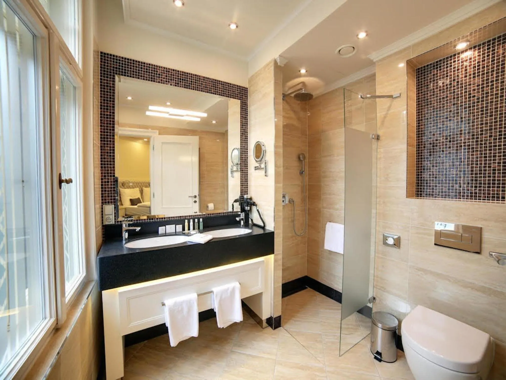 Bathroom in EA Hotel Atlantic Palace