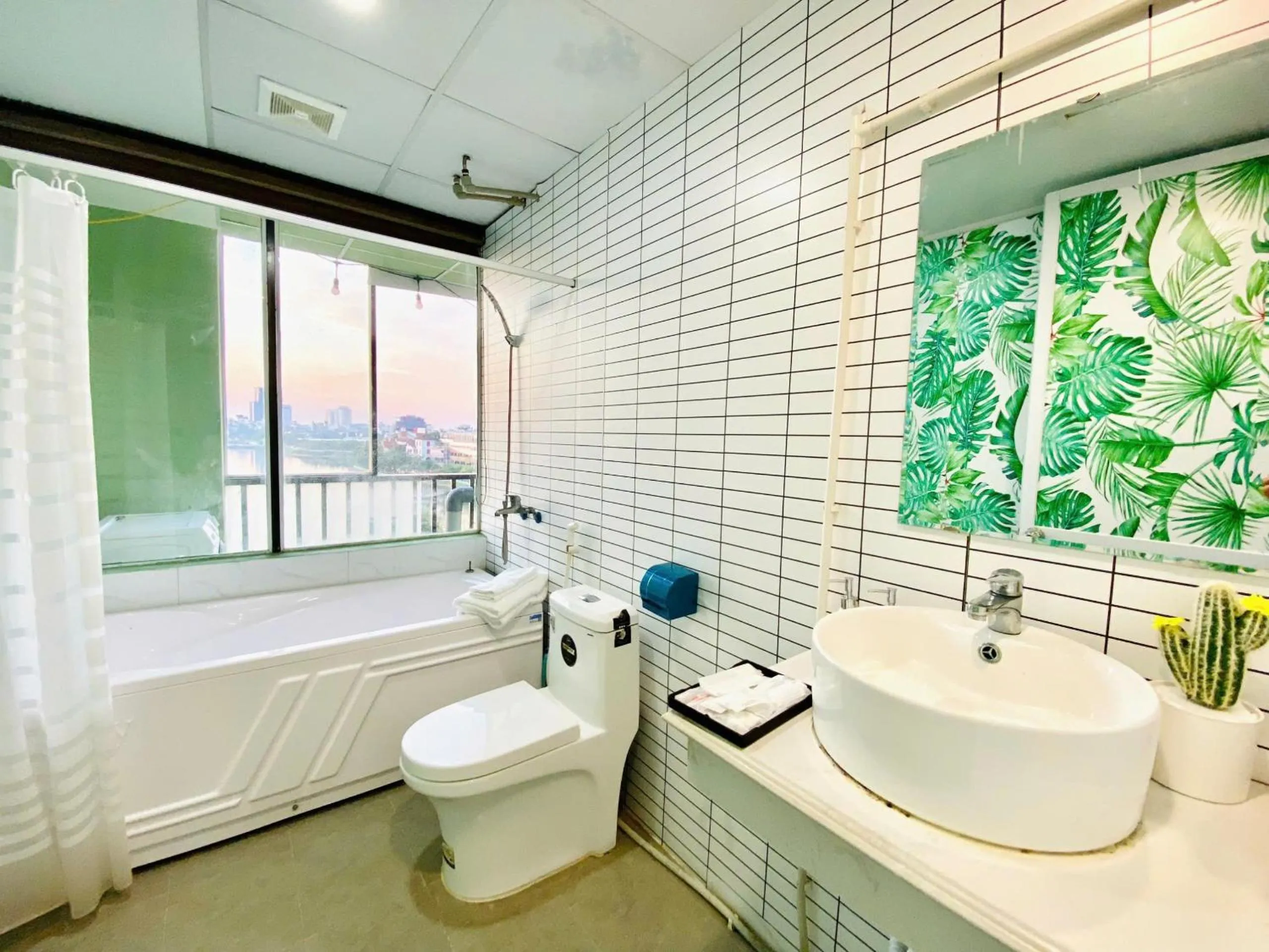 Bath in Luxe Paradise Residence 76 To Ngoc Van