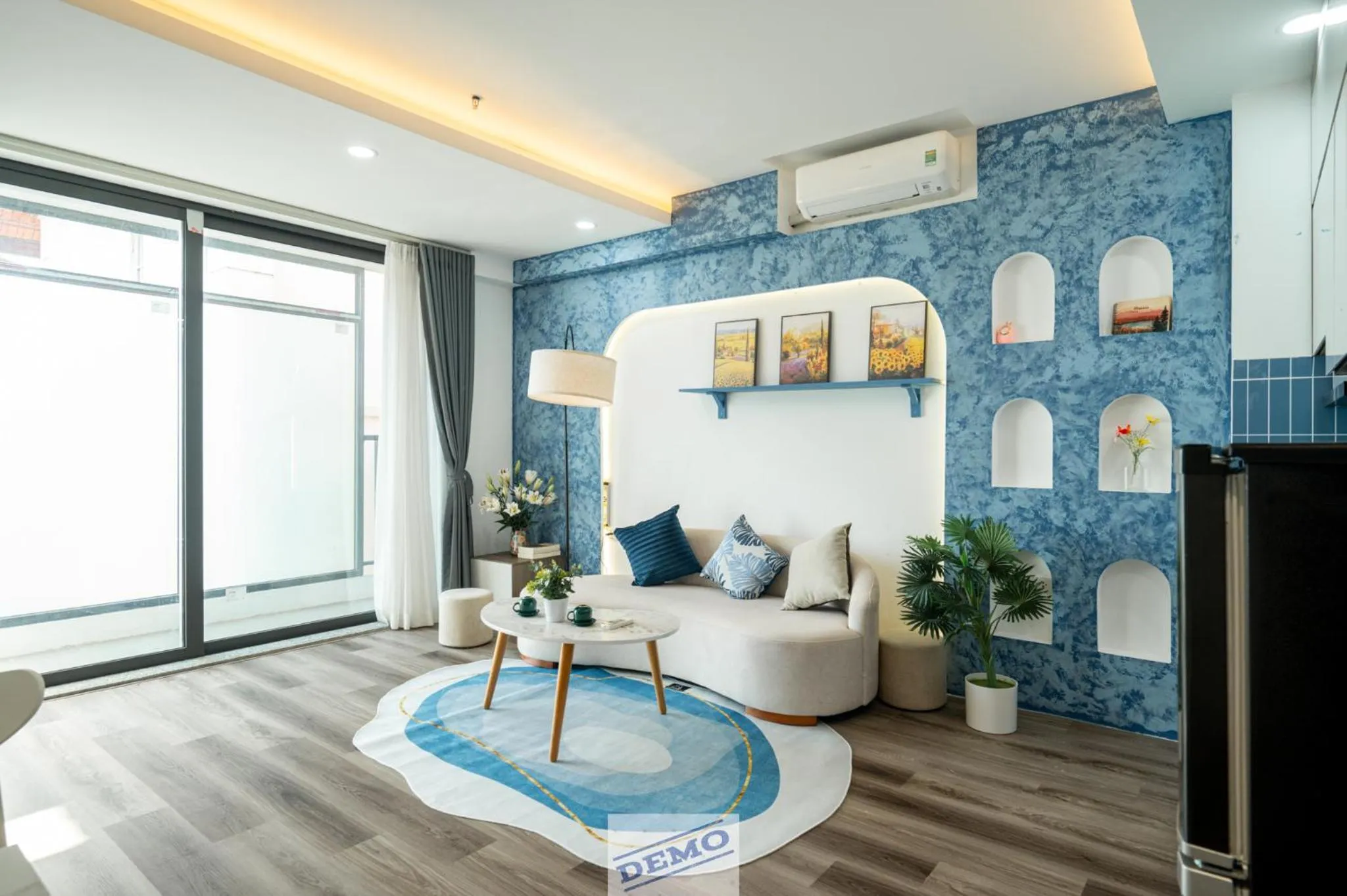 Seating area in Luxe Paradise Residence 76 To Ngoc Van