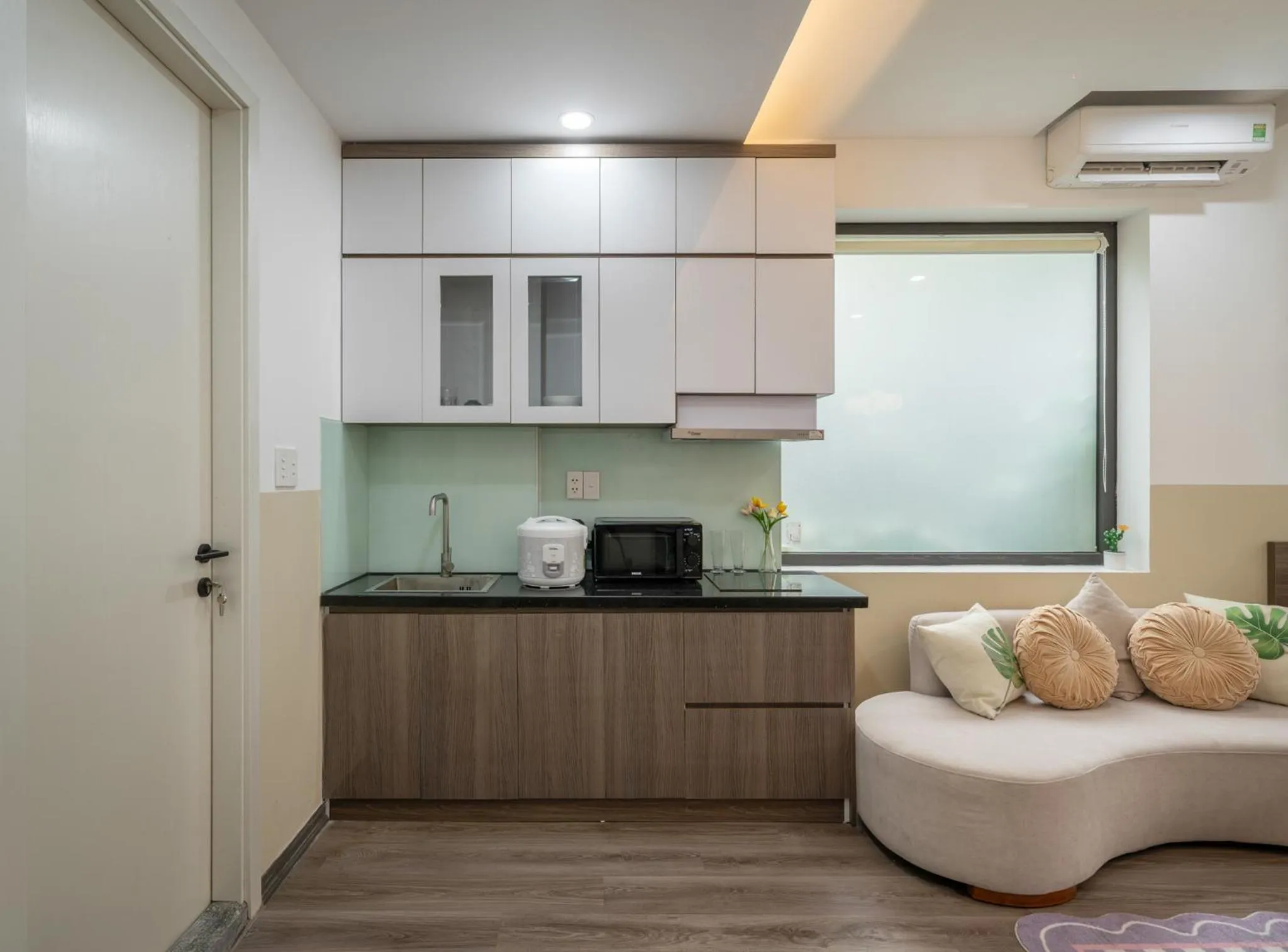 stove in Luxe Paradise Residence 76 To Ngoc Van