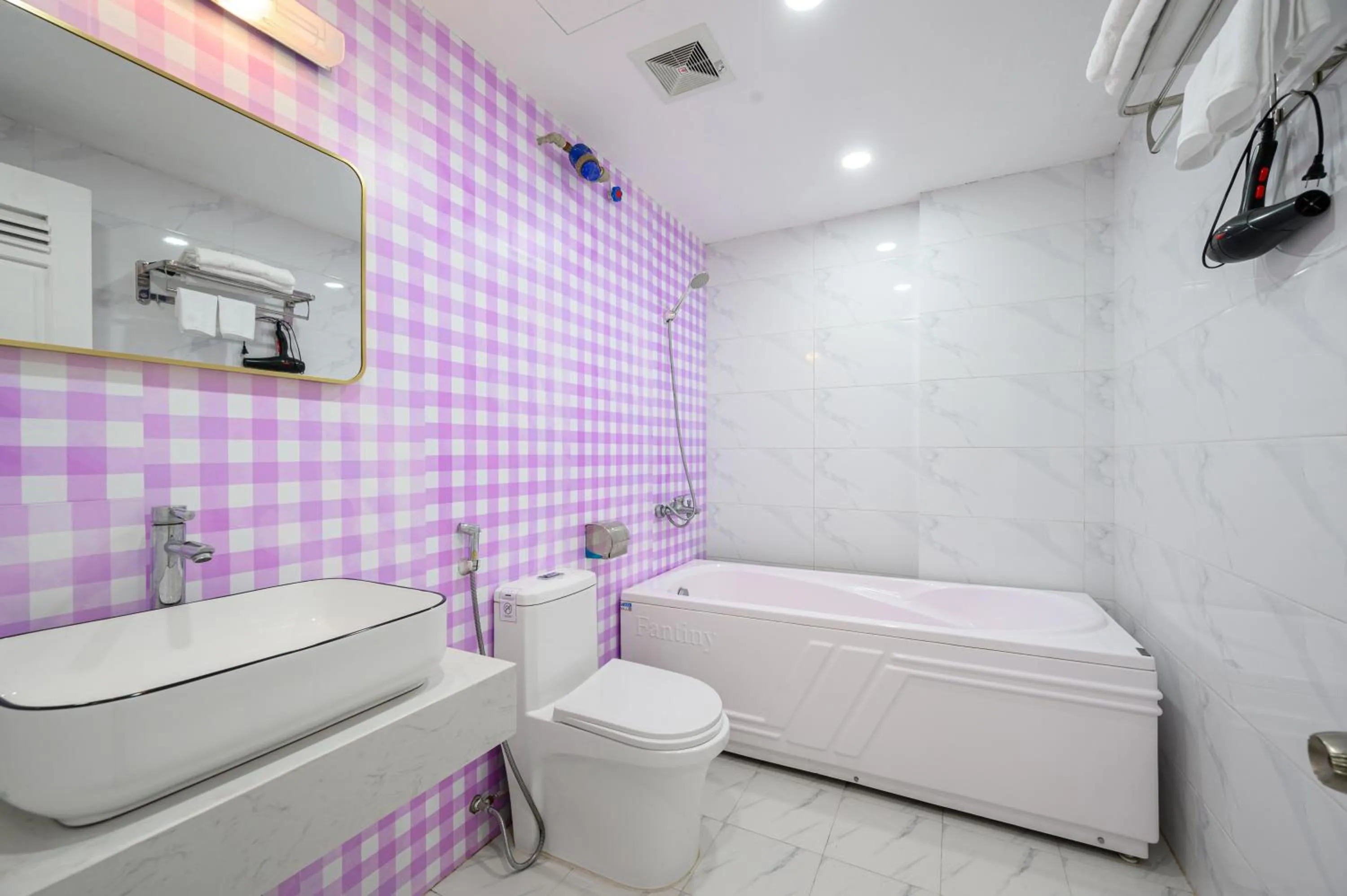 Bathroom in Luxe Paradise Residence 76 To Ngoc Van