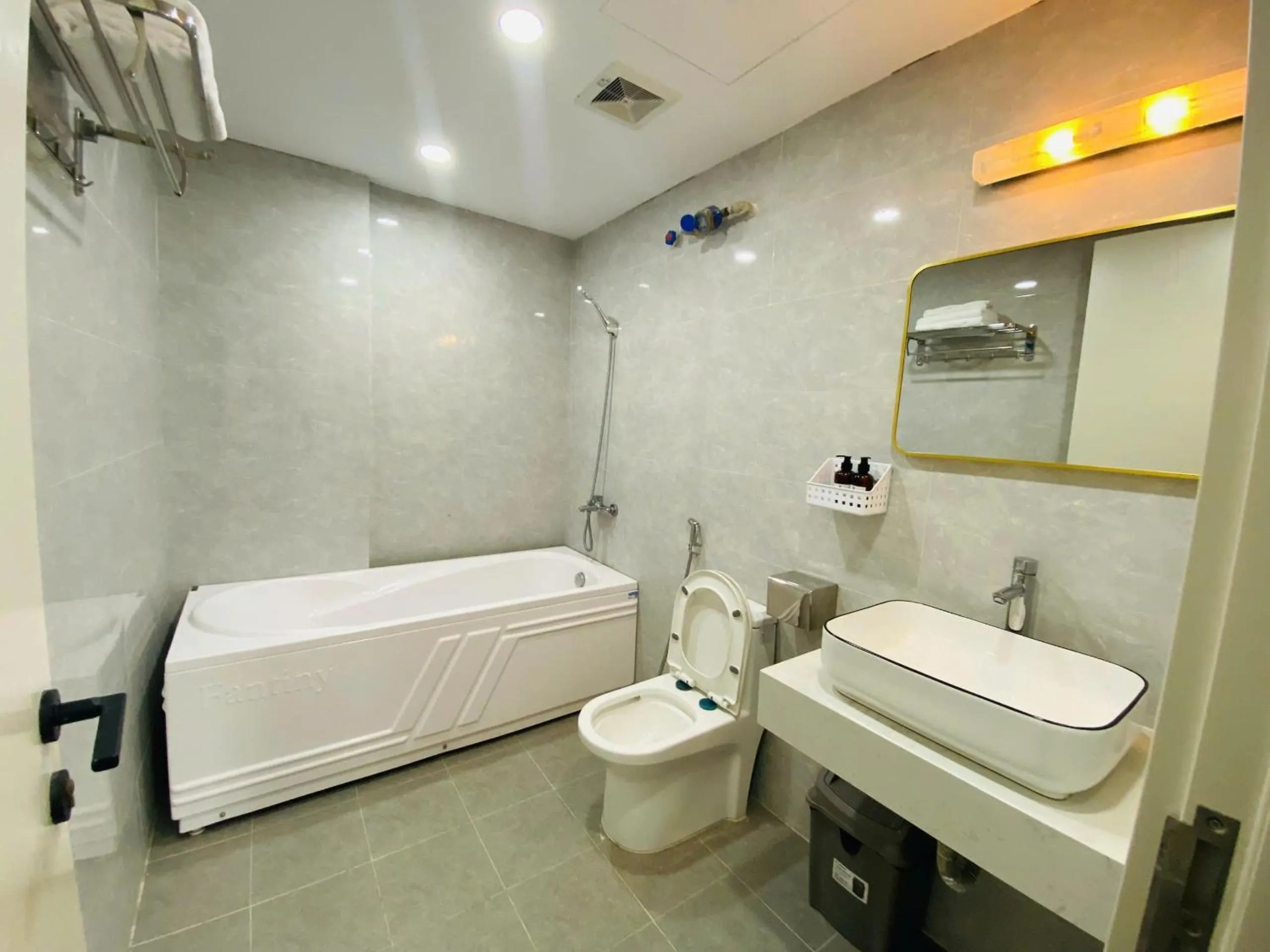 Toilet in Luxe Paradise Residence 76 To Ngoc Van