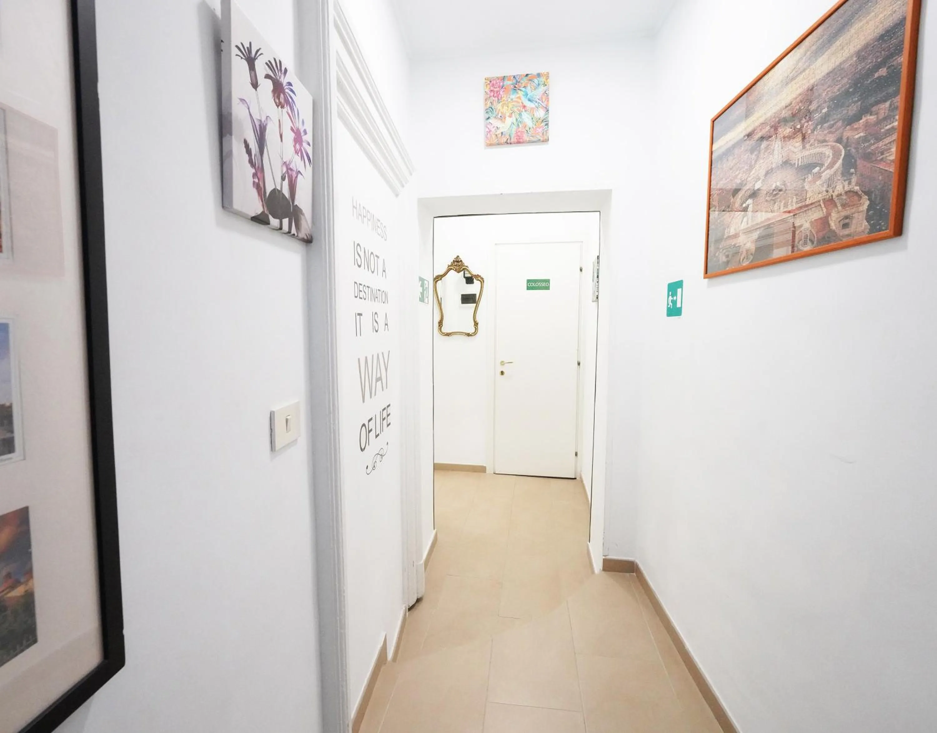 Inner courtyard view in Key Rome Center